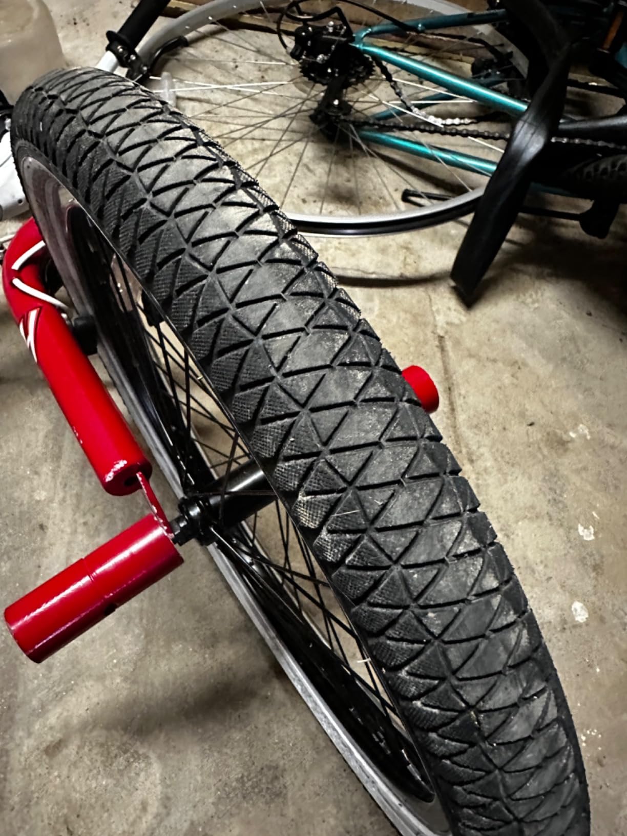 Dynacraft Tony Hawk 18-24 Inch Bike High-Performance & Durable, Perfect for Kids & Teens Learning BMX Tricks, Sturdy, Easy to Assemble, Ideal for Young Riders & Aspiring BMX Enthusiasts customer photo 1