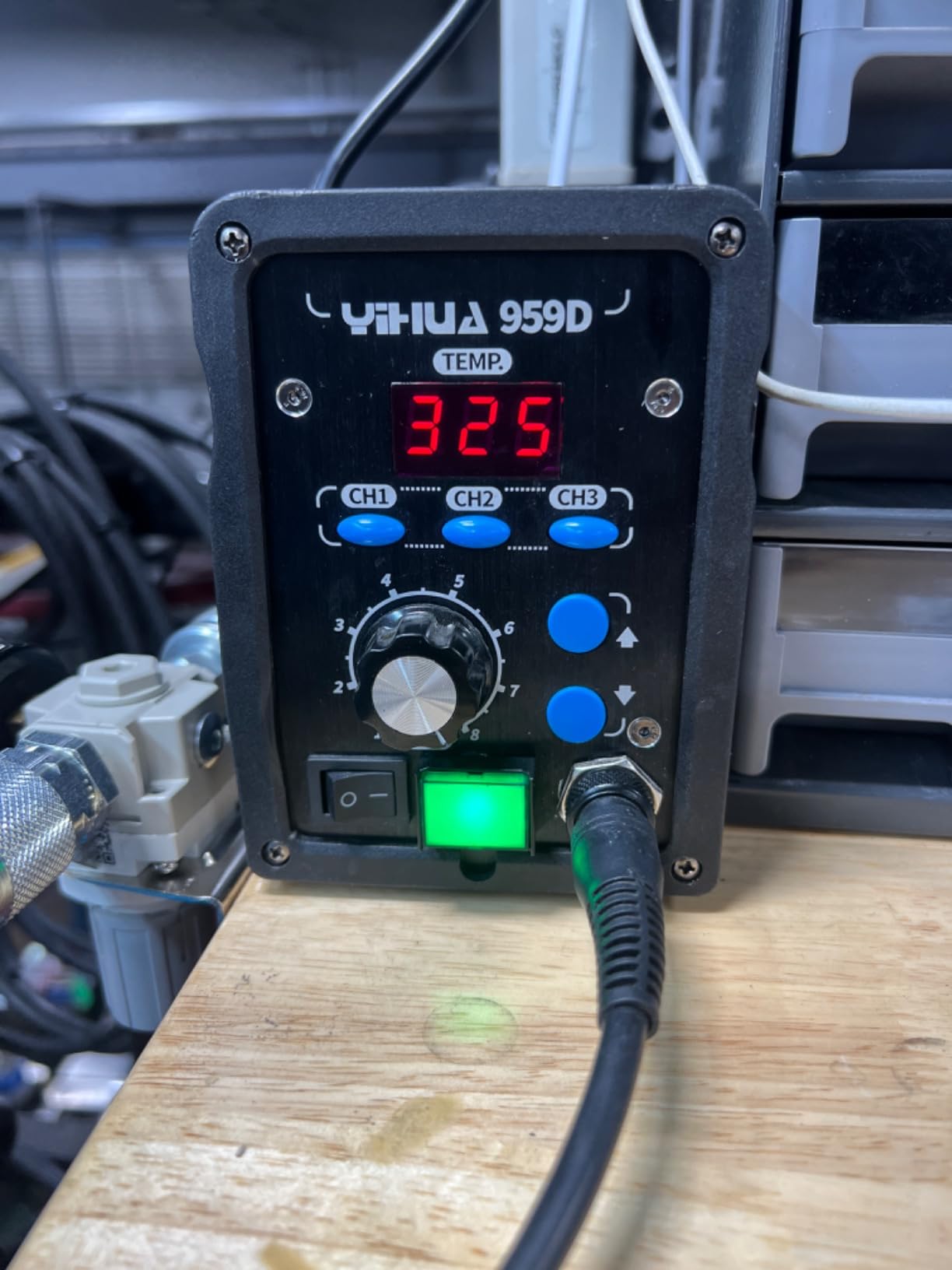 YIHUA 959D-Digital Hot Air Rework Station, High Power with 3 Memories, Airflow Efficiency, °F /°C Display, Accurate Temp.(212°F~932°F), Brushed Aluminum Panel & Safety Features customer photo 1