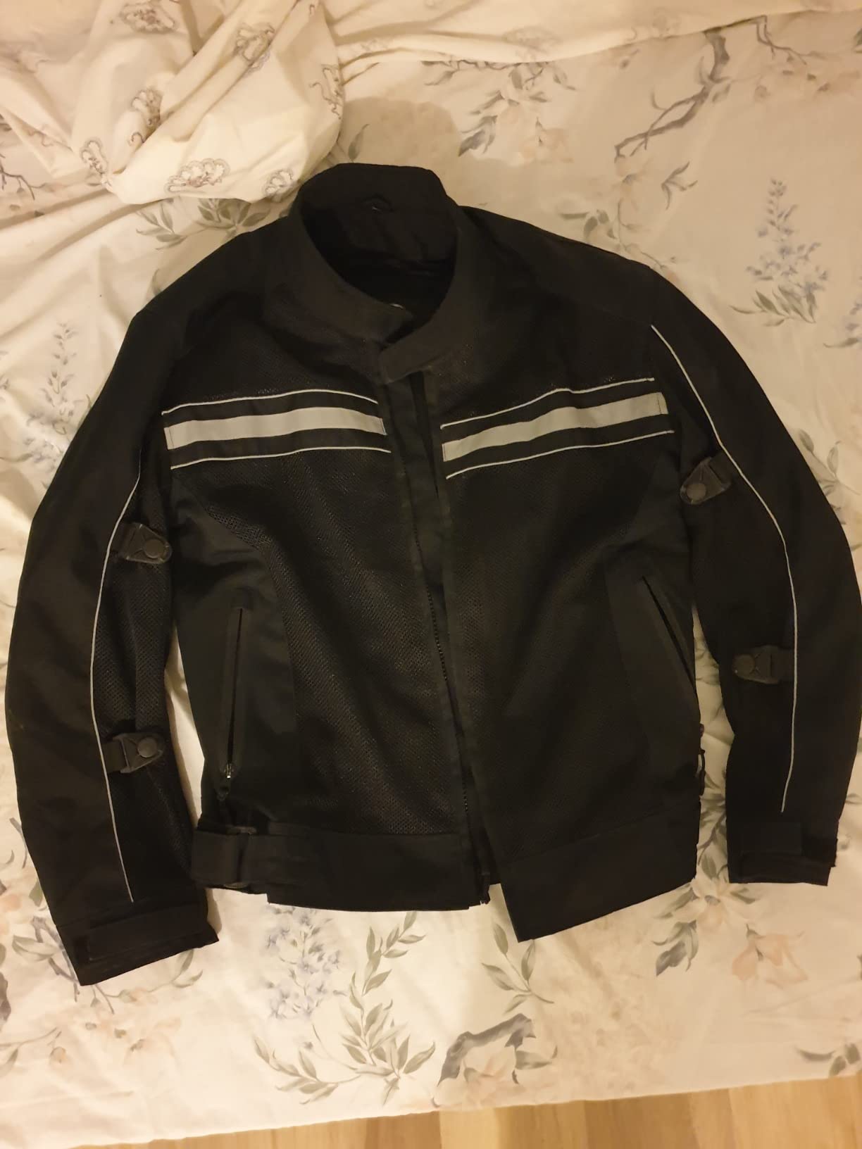 WICKED STOCK Motorcycle Jacket Men - CE Level1 Reflective Summer Biker Jacket Men with Adjustable Cuffs & Waist Belt - Lightweight & Comfortable Mesh Motorcycle Jacket with Armor customer photo 1