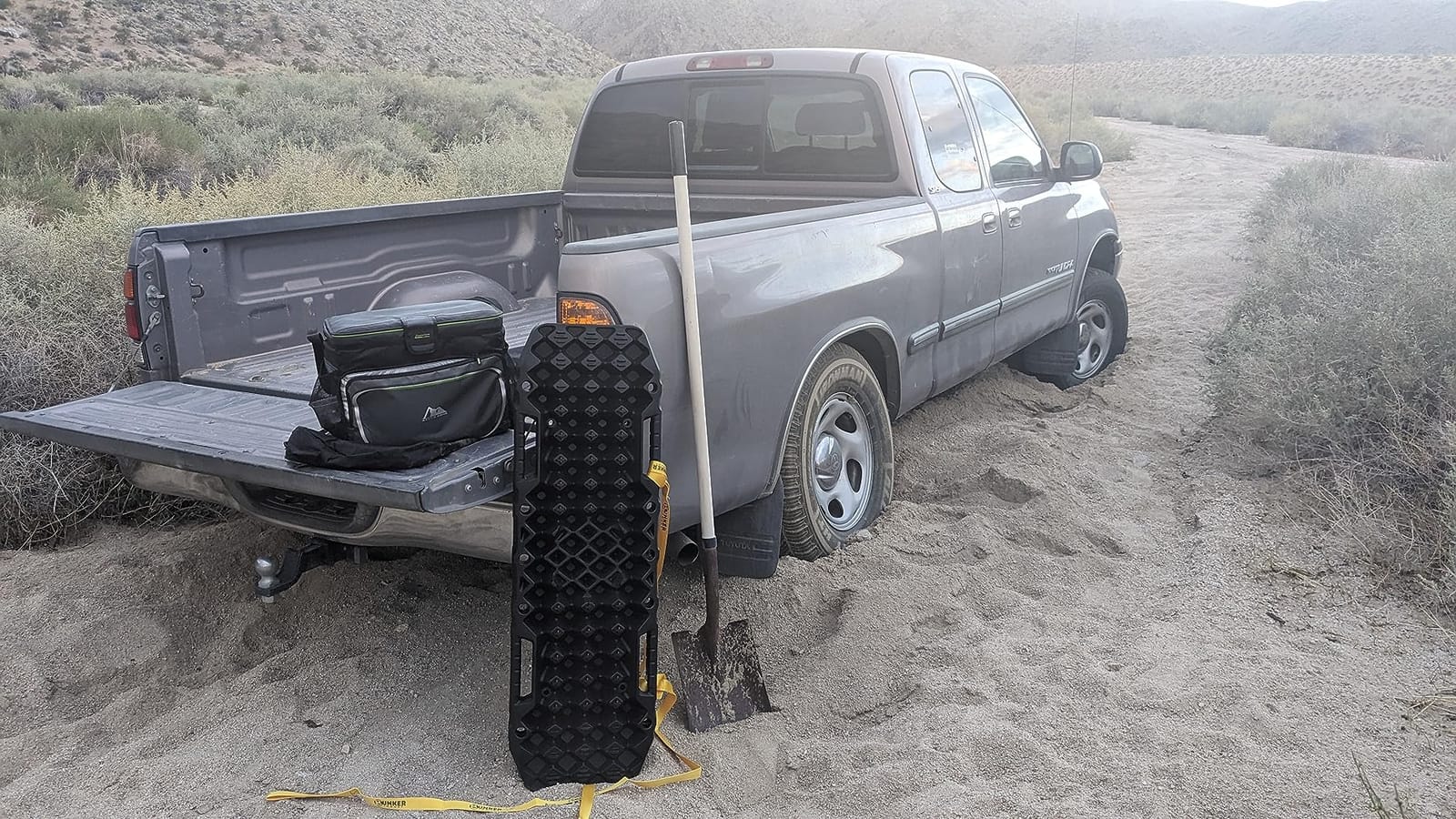 BUNKER INDUST Off-road Traction Boards with Jack Base,Pair Recovery Track 4X4 Jeep Truck Emergency Tire Traction Mat with Bag -Sand, Mud, Snow Tracks Black Traction Pad (Gen 7th) customer photo 2