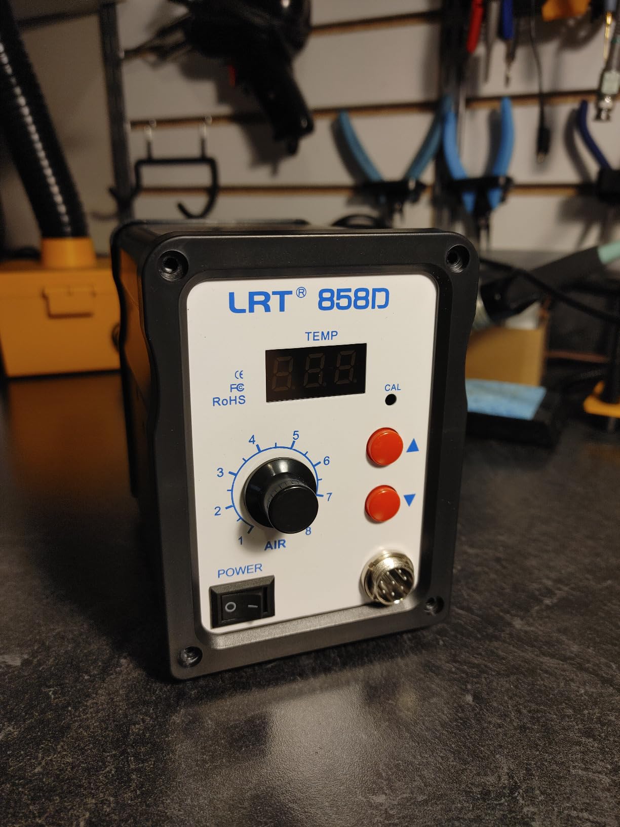 LRT 858D 700W Digital Hot Air Rework Station for PCB IC SMD Repair customer photo 1