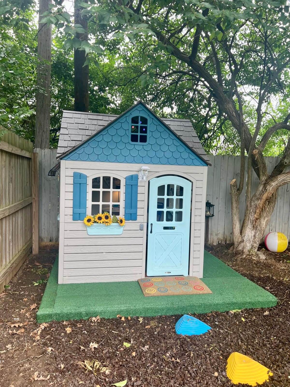 Lifetime Heavy Duty Plastic Outdoor Playhouse, 6ft x 6ft x 7 ft Tall, Beige & Blue customer photo 2