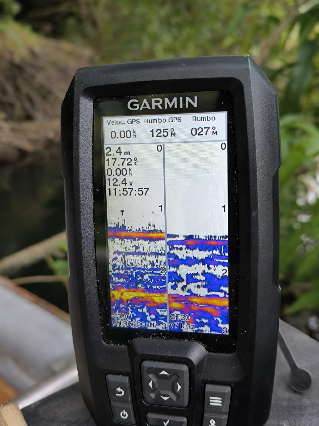 Garmin STRIKER Vivid 4cv, Easy-to-Use 4-inch Color Fishfinder and Sonar Transducer, Vivid Scanning Sonar Color Palettes customer photo 2