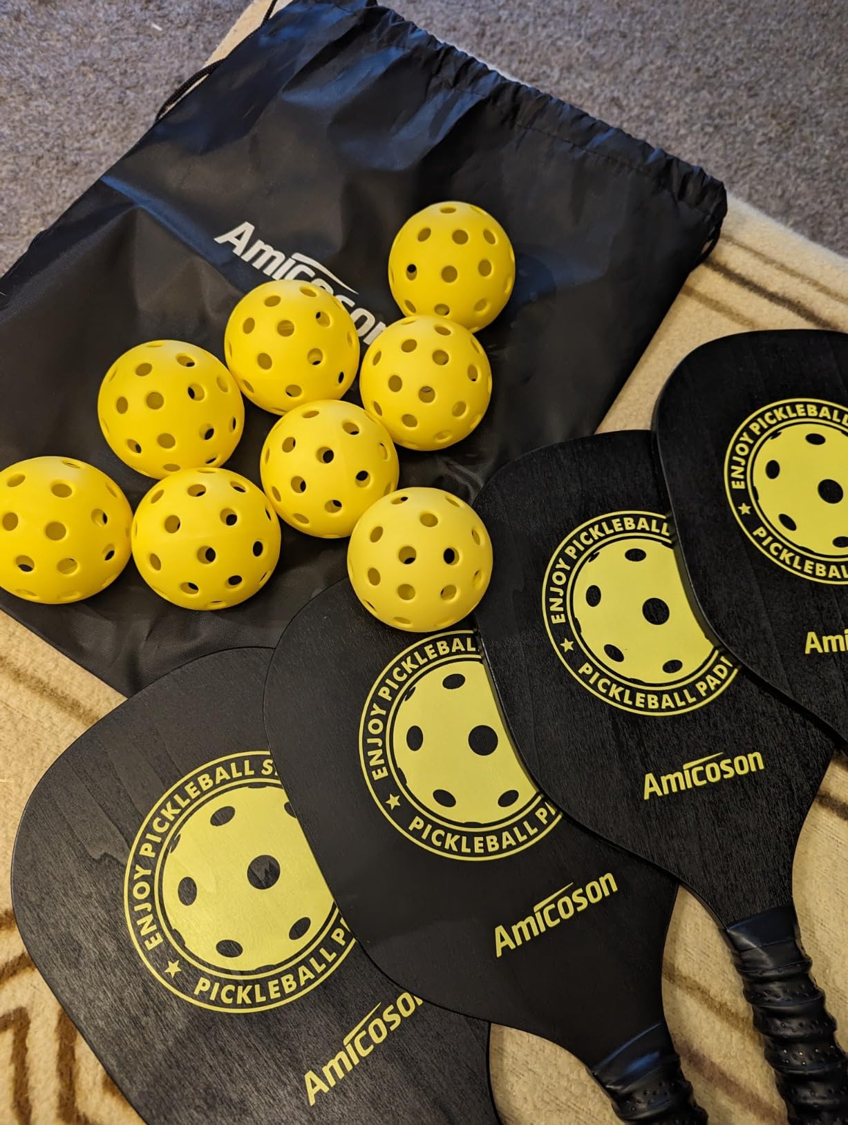 Amicoson Pickleball Paddles - Set of 4 Wooden Paddles, Indoor & Outdoor Balls, Ergonomic Grip, 8 Balls & 1 Carry Bag customer photo 2