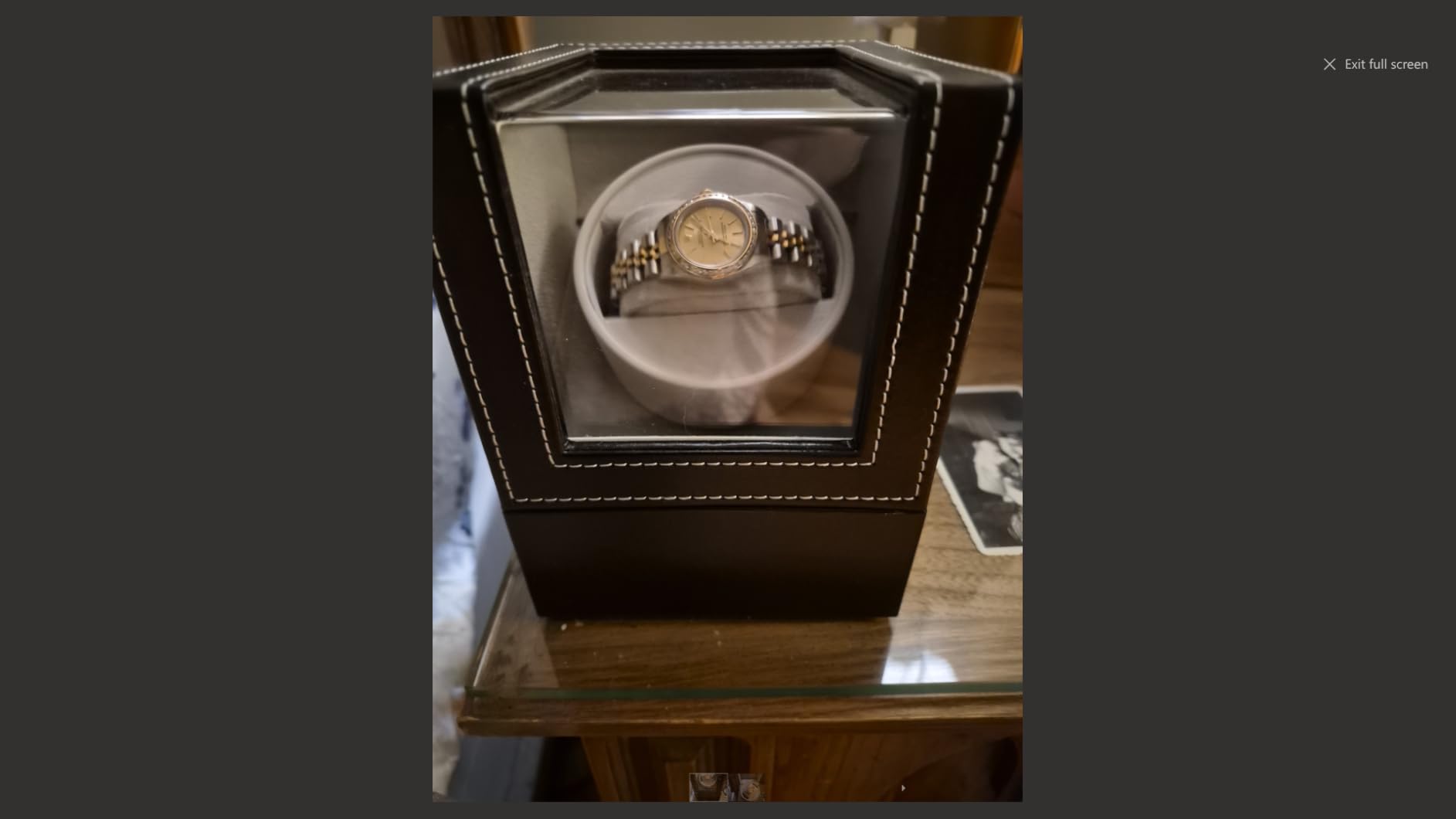 Mcbazel Single Watch Winder, Ultra Quiet Japanese Motor Automatic Watch Winder Box with Adjustable Watch Pillow customer photo 1