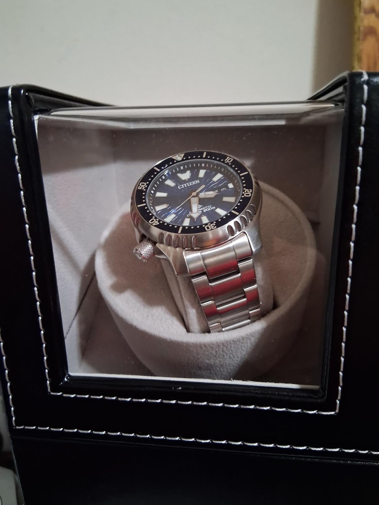 Mcbazel Single Watch Winder, Ultra Quiet Japanese Motor Automatic Watch Winder Box with Adjustable Watch Pillow customer photo 2
