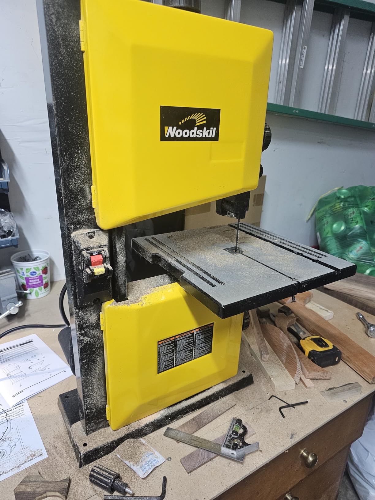 WOODSKIL 9-Inch Band Saw, 3-Amp Benchtop Bandsaw, 2500 FPM Blade Speed | 3-1/2-Inch Cutting Depth, 9-Inch Cutting Width, 0-45° Cast Aluminum Table and Steel Base, Ideal Bandsaw for Woodworking customer photo 2