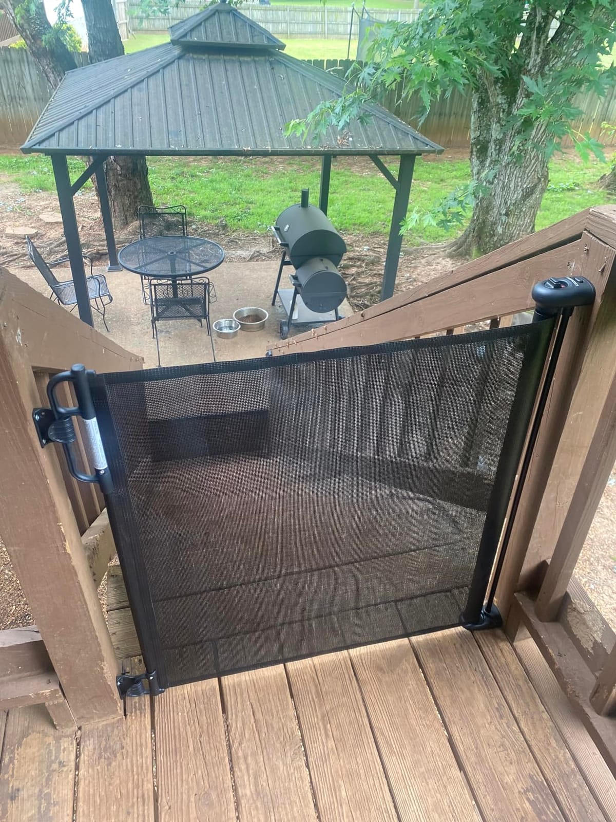 Momcozy Retractable Easy-to-Use Mesh Baby Gate customer photo 2