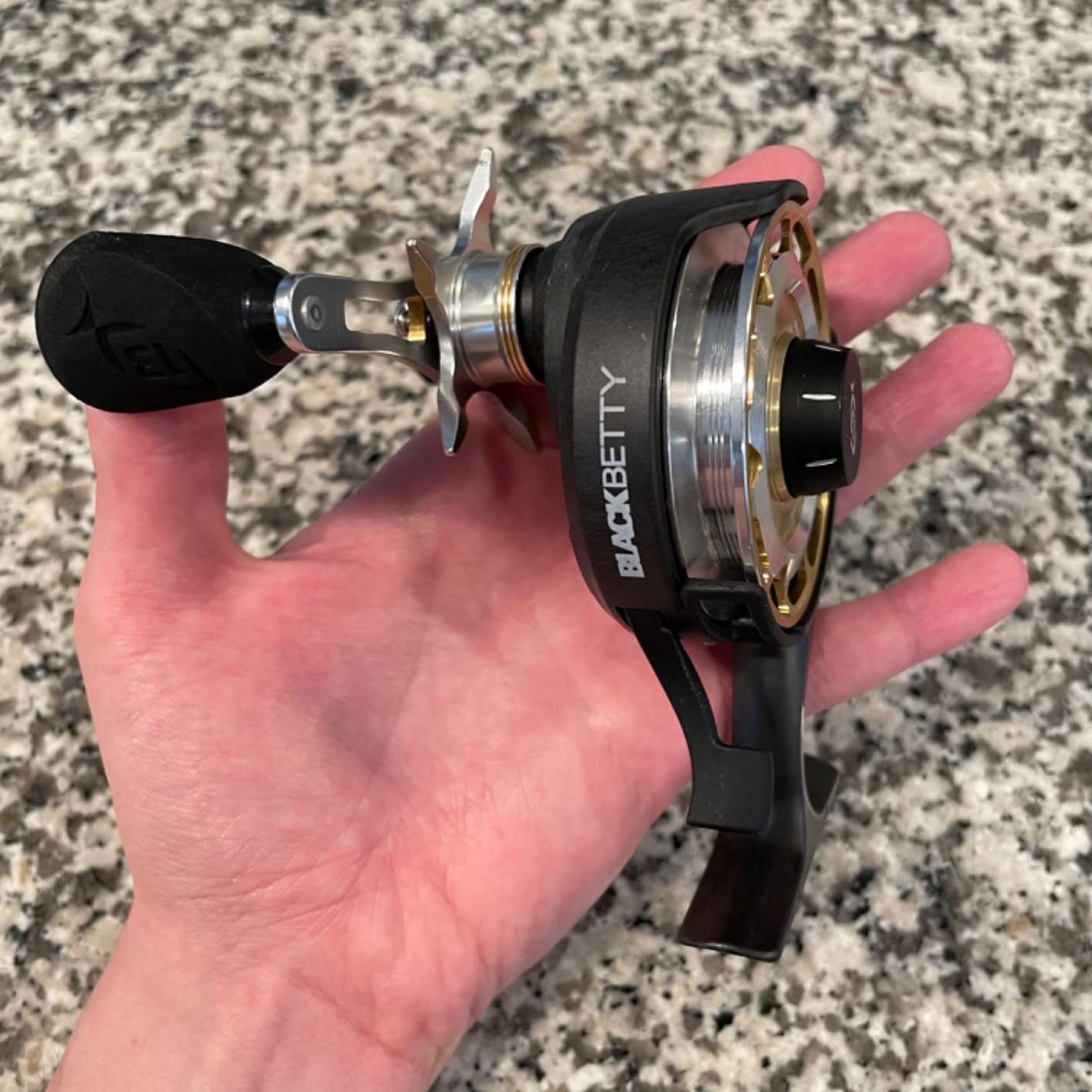 13 Fishing - Freefall Carbon - Inline Ice Fishing Reels - 2.5:1 Gear Ratio customer photo 1