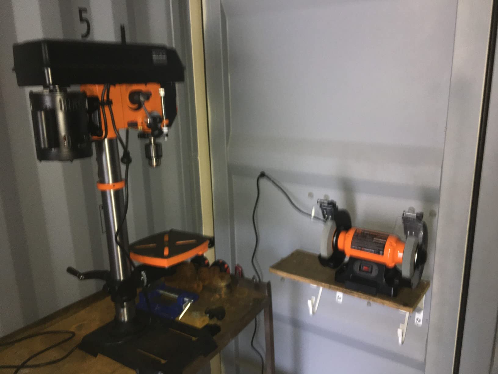 WEN BG4282 4.8-Amp 8-Inch Single Speed Bench Grinder with LED Work Lights, 14 x 10 x 11.75 inches, Black and Orange customer photo 2
