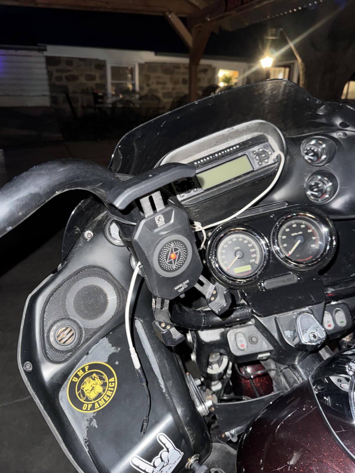 KEWIG Motorcycle Phone Mount Qi 15W Wireless & USB C 20W Fast Charging Port customer photo 1