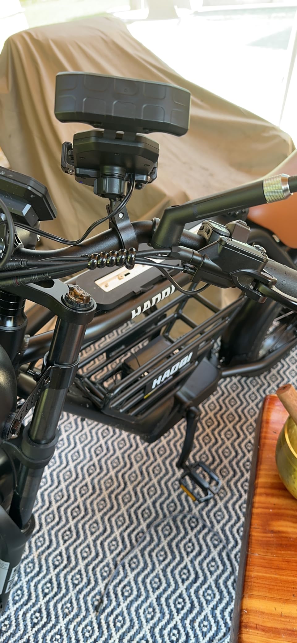 KEWIG Motorcycle Phone Mount Qi 15W Wireless & USB C 20W Fast Charging Port customer photo 2
