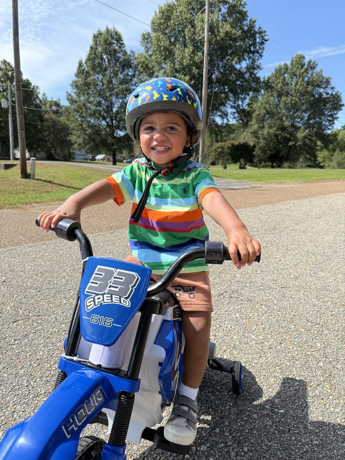 Aosom 12V Kids Motorcycle w/Treaded Tires, 5mph Top Speed for Kids, Green customer photo 1