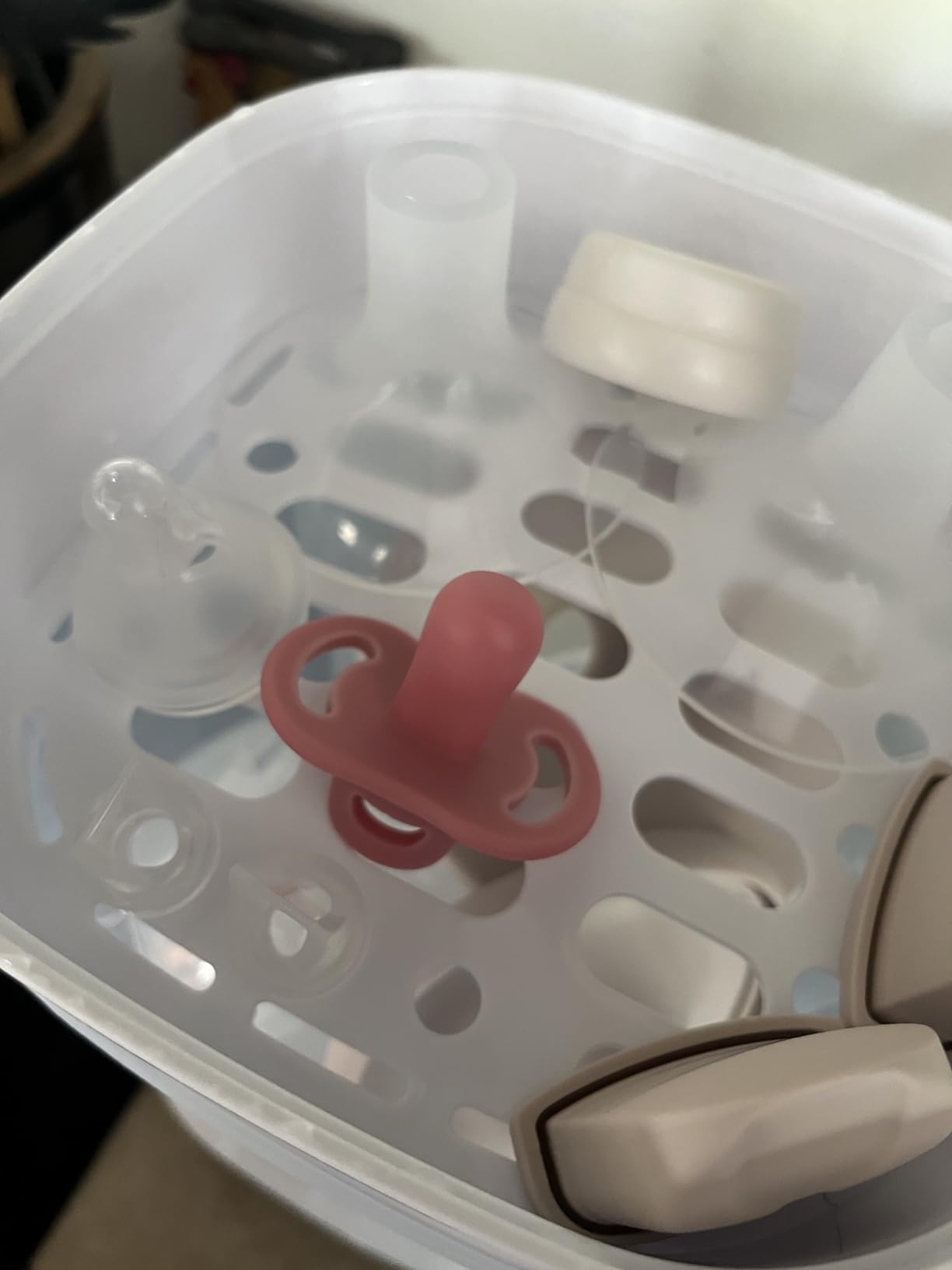Grownsy Compact Baby Bottle Sterilizer and Dryer with Fast Sanitization customer photo 1