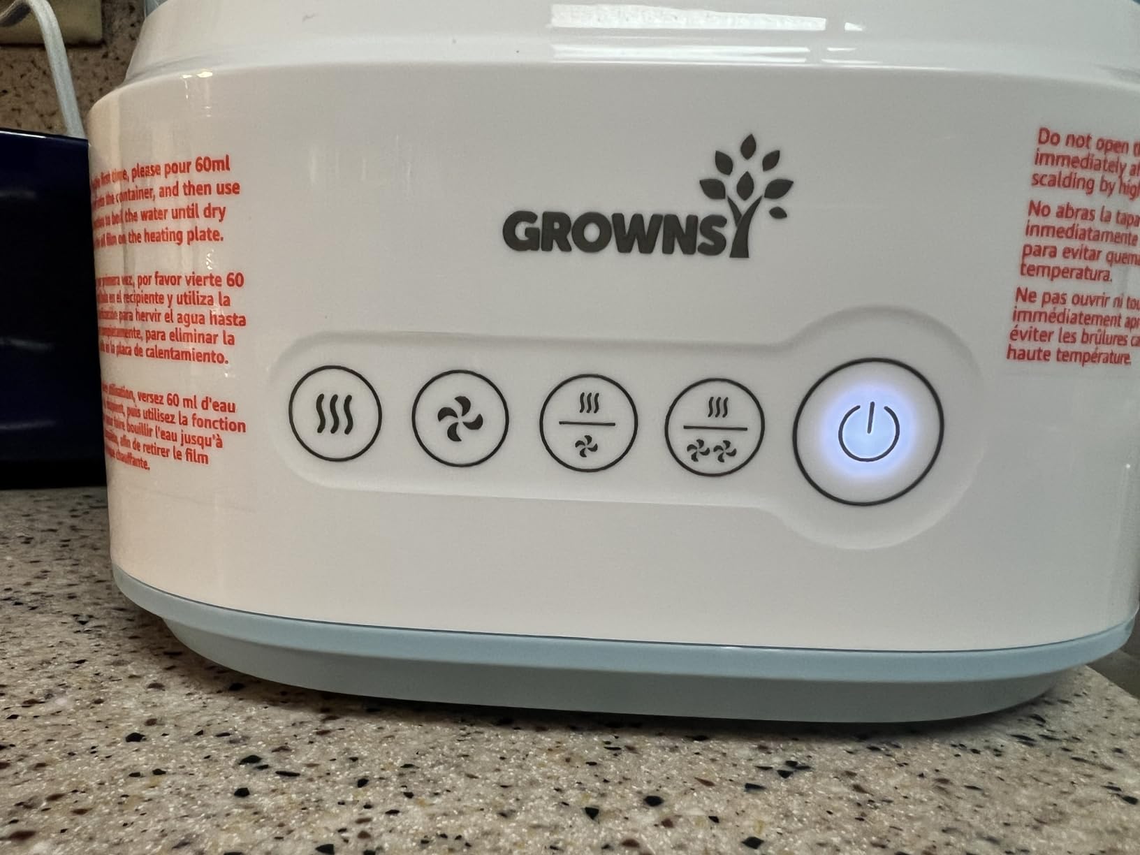 Grownsy Compact Baby Bottle Sterilizer and Dryer with Fast Sanitization customer photo 2