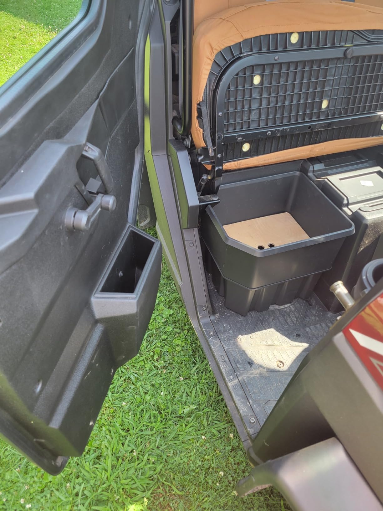 A & UTV PRO Bed Storage Box for Can Am Defender, HD10 HD9 HD8 HD5 Max/Can Am Commander, Compatible with Can-Am Defender 2016-2026 Accessories Removable Tool Box Rear Cargo Box customer photo 2