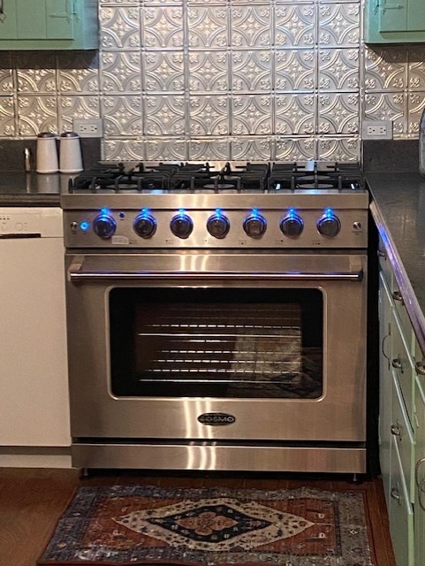 24 in. Haven Coll 3.7 cu ft 4 Burner Gas Range, Convection, Stainless Steel customer photo 1