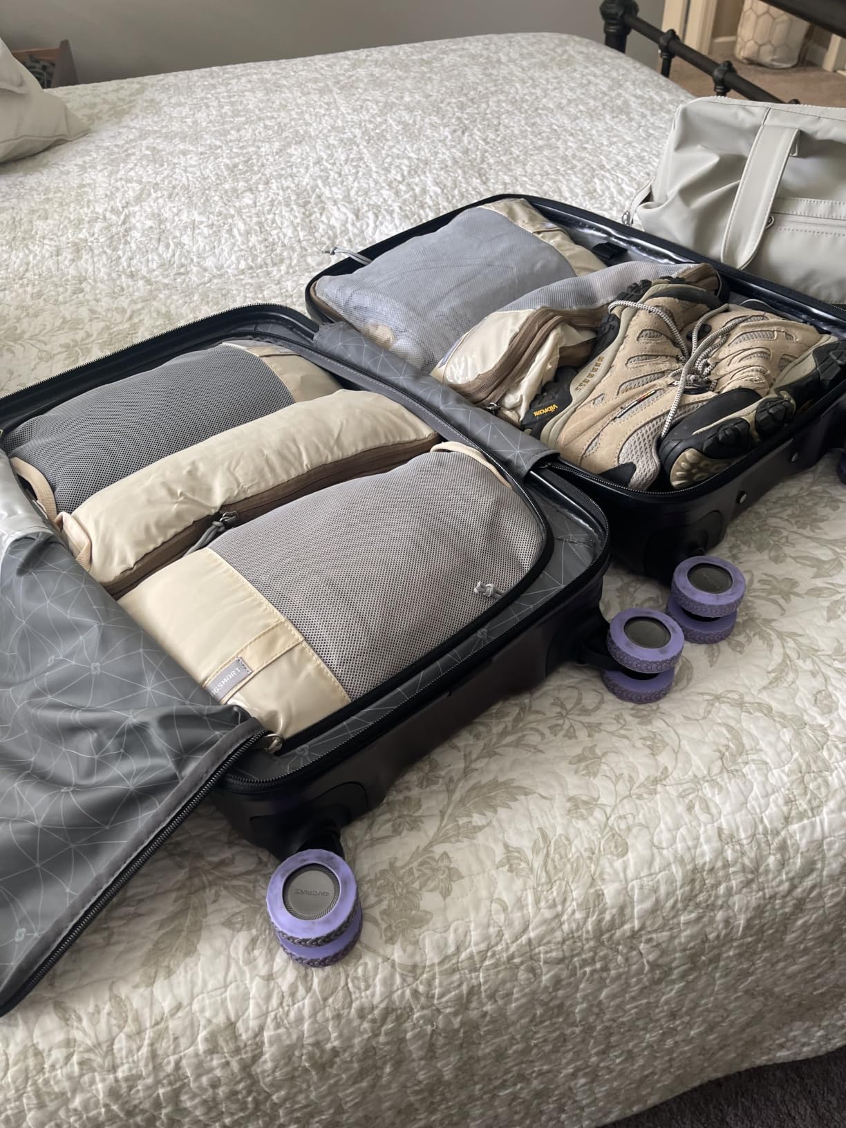 BAGSMART Compression Packing Cubes for Travel Essentials | 14 Set /6 Set /4 Set/2 Set, Lightweight, Durable customer photo 1