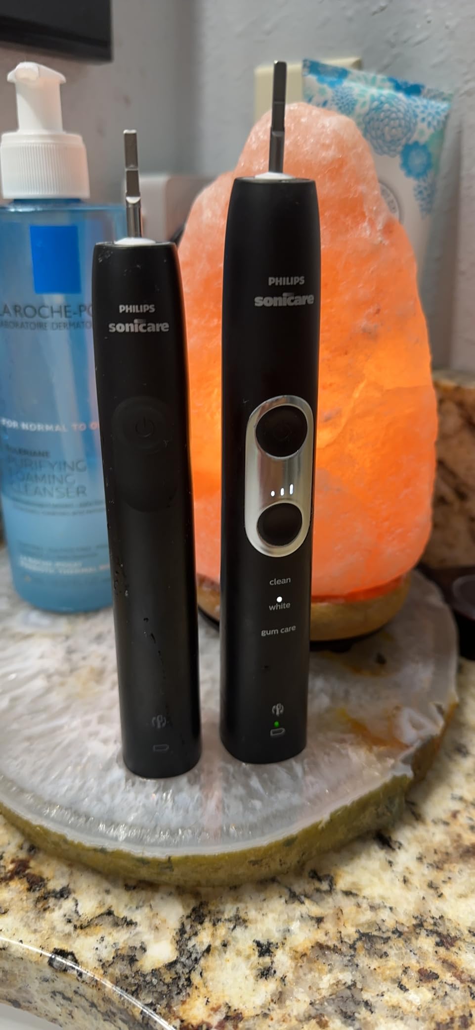 Philips Sonicare 4100 Rechargeable Electric Toothbrush, 1 Brush Head, Black customer photo 1
