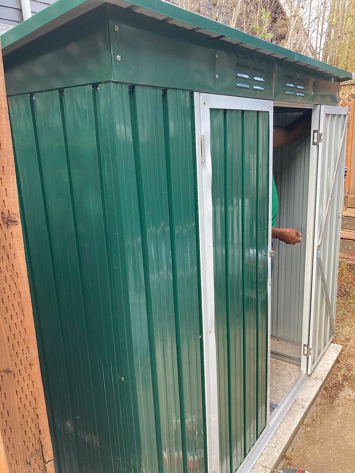 Bealife 6' x 4' Outdoor Storage Shed,Metal Shed Lockable Door - Dark Gray customer photo 2