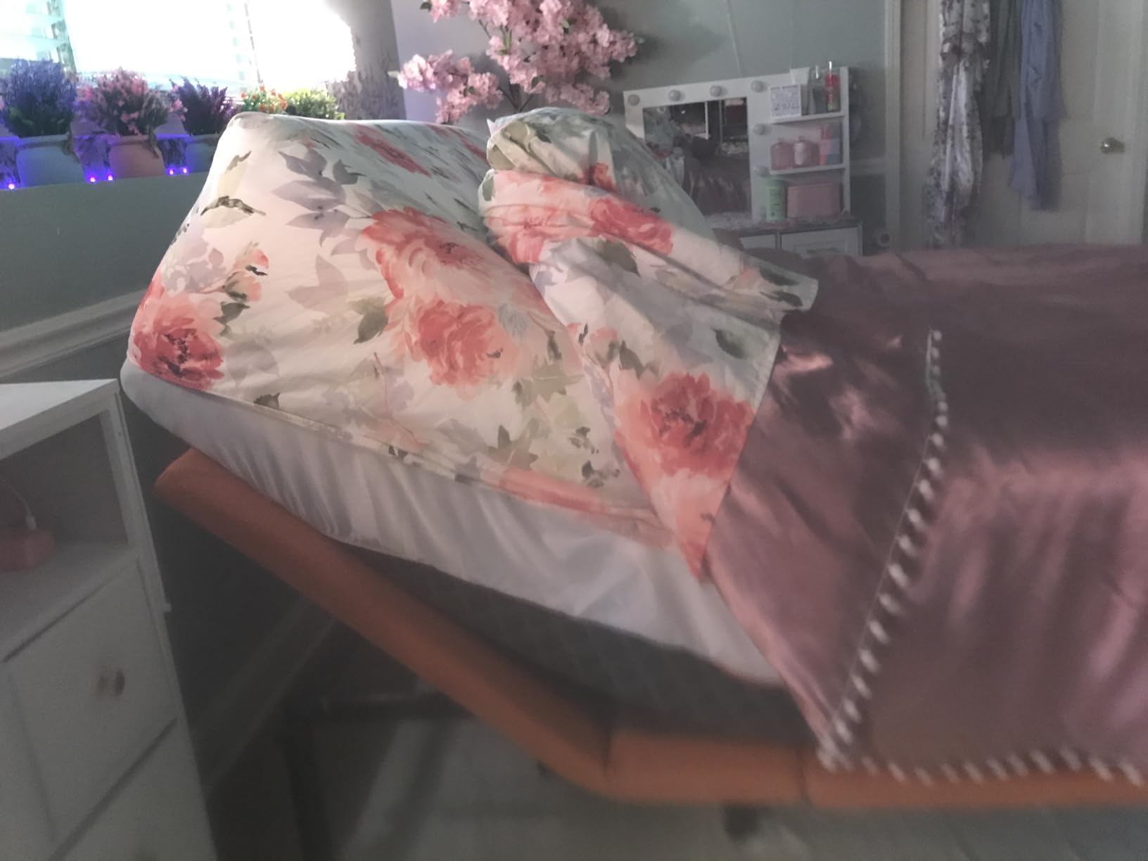 Split King Adjustable Bed Frame with Mattress - 14” Luxury Hybrid Mattress customer photo 2