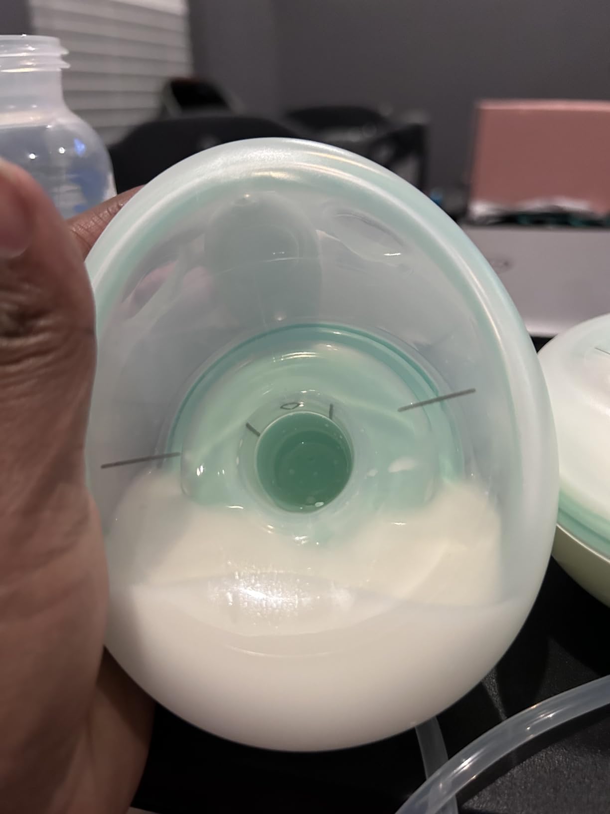 Elvie Stride Plus- Hospital-Grade App-Controlled Breast Pump - Hands-Free Wearable Ultra-Quiet Electric Breast Pump customer photo 2