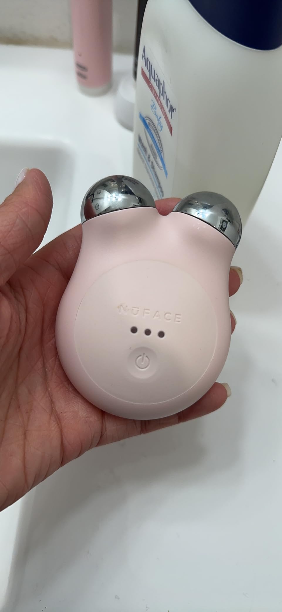 NUFACE MINI+ Facial Sculpting Tool - Microcurrent Face Massager Device for Skin Tightening, Contouring, Depuffing & Toning Cheeks, Neck & Jawline + Lymphatic Drainage & Activator Gel, Sandy Rose customer photo 1