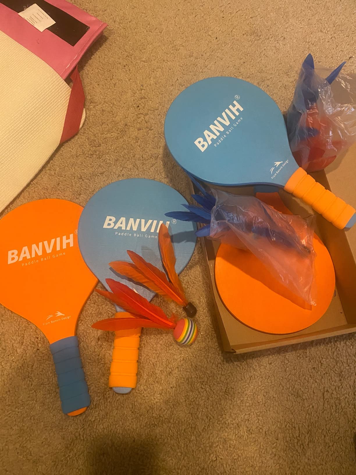 Banvih 4-Racket Badminton Set - Outdoor Beach Yard Camping Games for Family customer photo 1