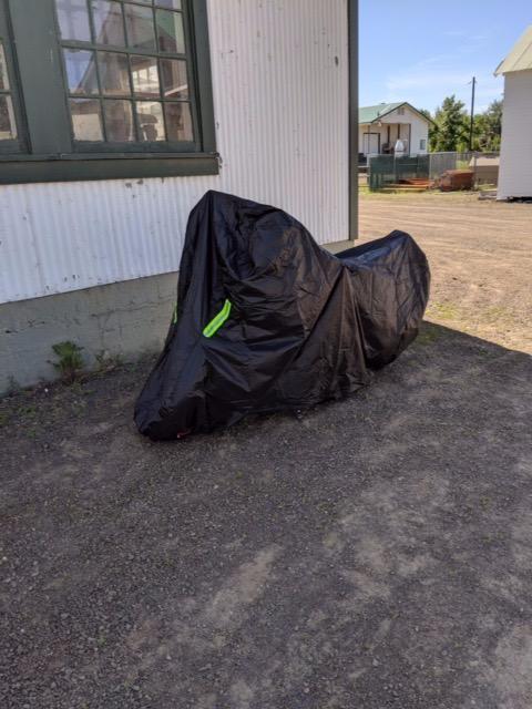 Anglink Waterproof Motorcycle Cover, 210D Oxford Heavy Duty Motorbike Cover for Outdoor Storage, Rain Sun Dust UV Protection with Lock Holes, Universal Fit up to 96.5