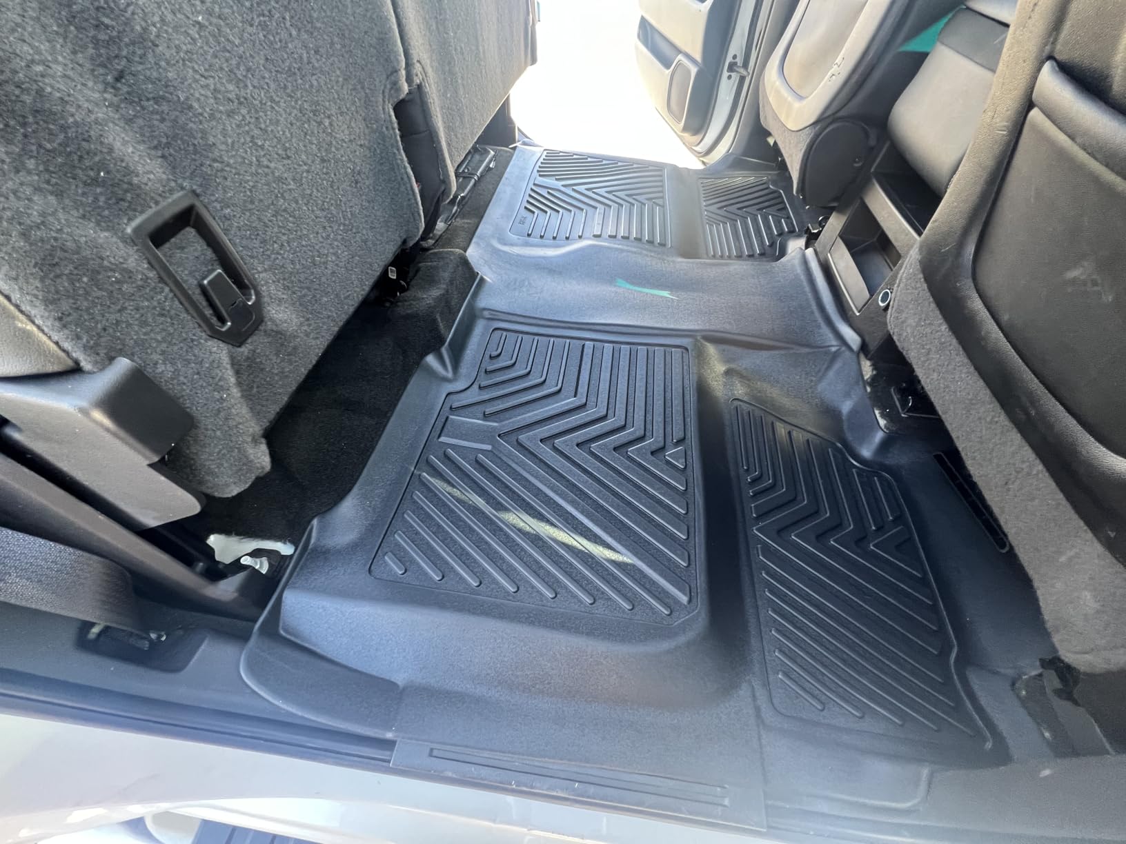 YITAMOTOR Floor Mats for 2019-2026 Chevrolet Silverado/GMC Sierra 1500 & 2020-2026 Chevy Silverado/GMC Sierra 2500HD/3500HD Crew Cab With Underseat Storage Box Bucket Seat, 1st & 2nd Row, Black customer photo 1