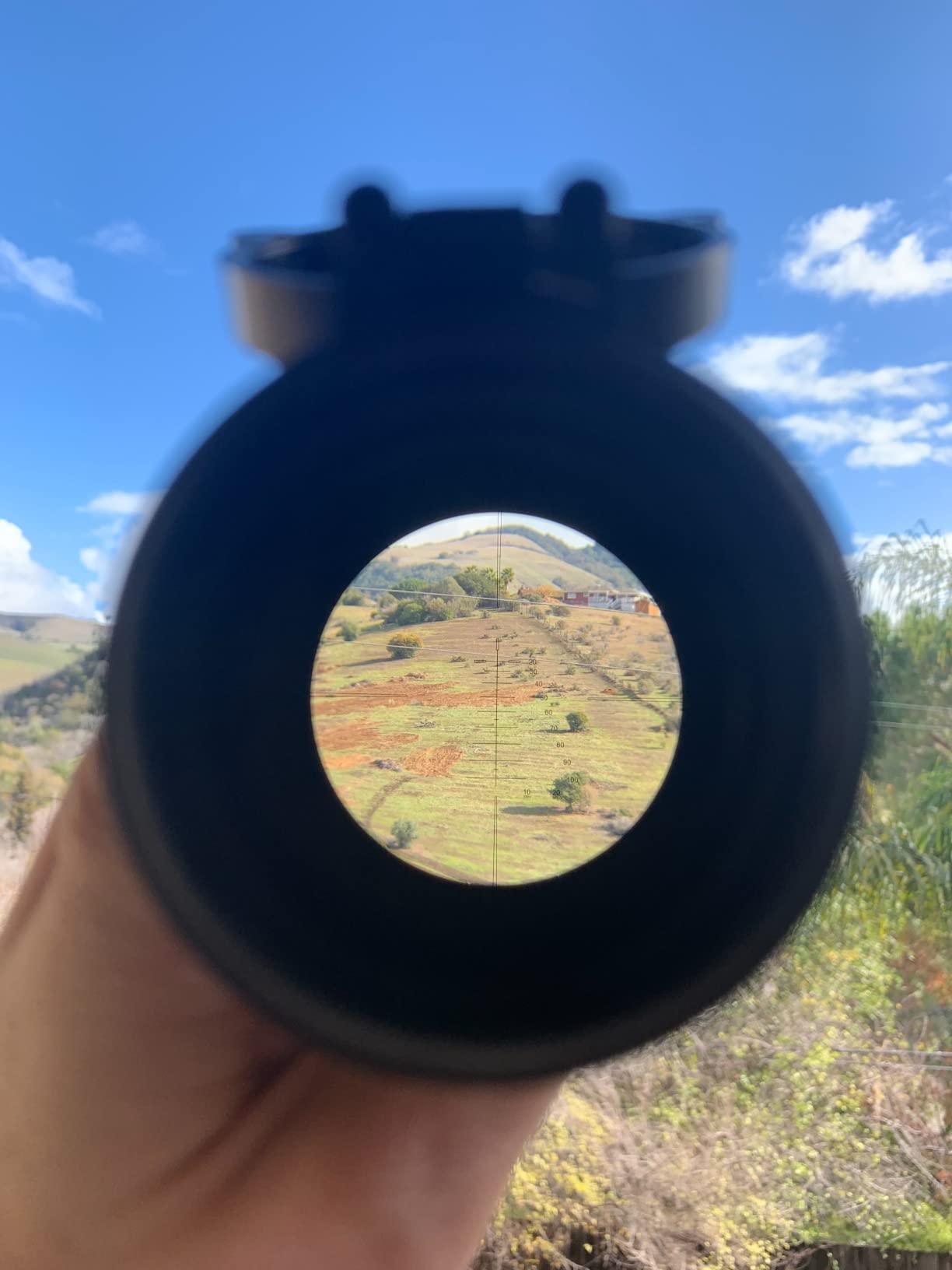 Professional Crossbow Scope, 300-450FPS(1.5-5x32), 20-100 Yards High Brightness and high Definition Red and Green Etched Glass Reticle, Free 20mm mounts customer photo 1