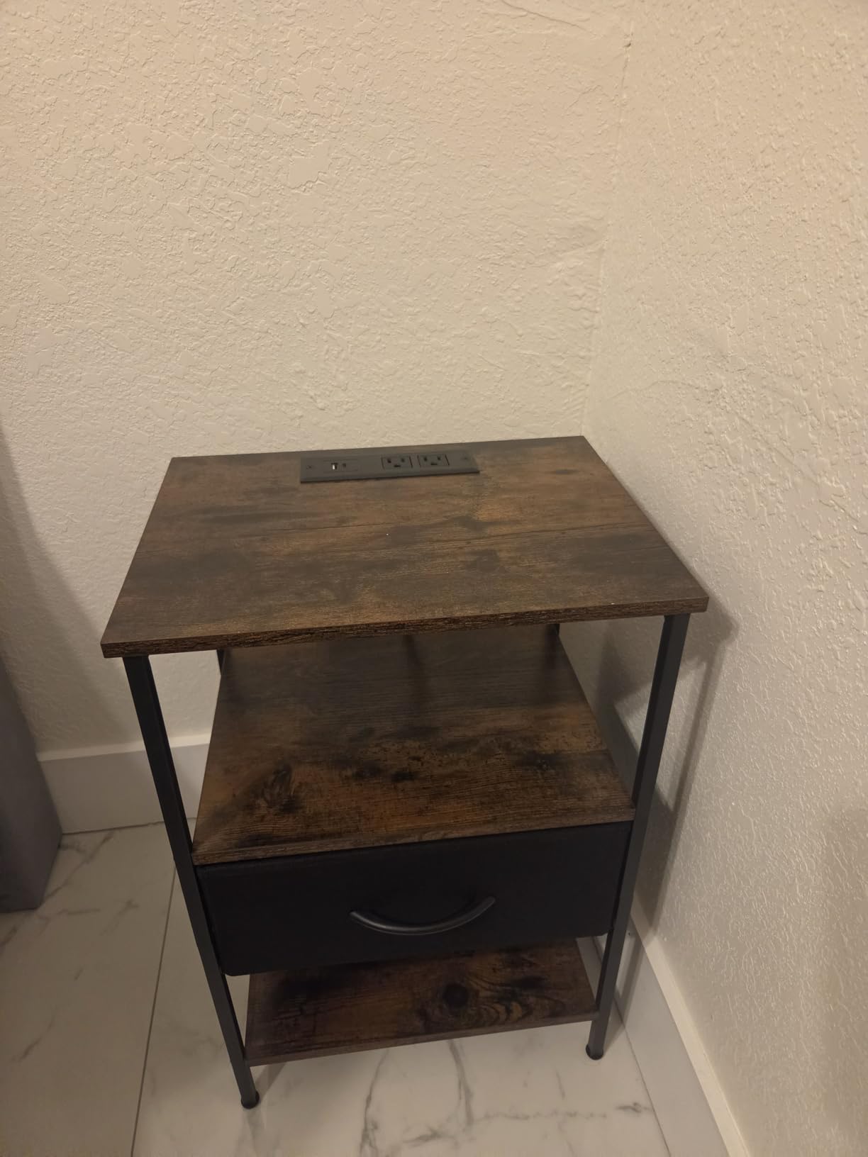 SUPERJARE Nightstand with Charging Station, USB-C Port, Bedside Table customer photo 1