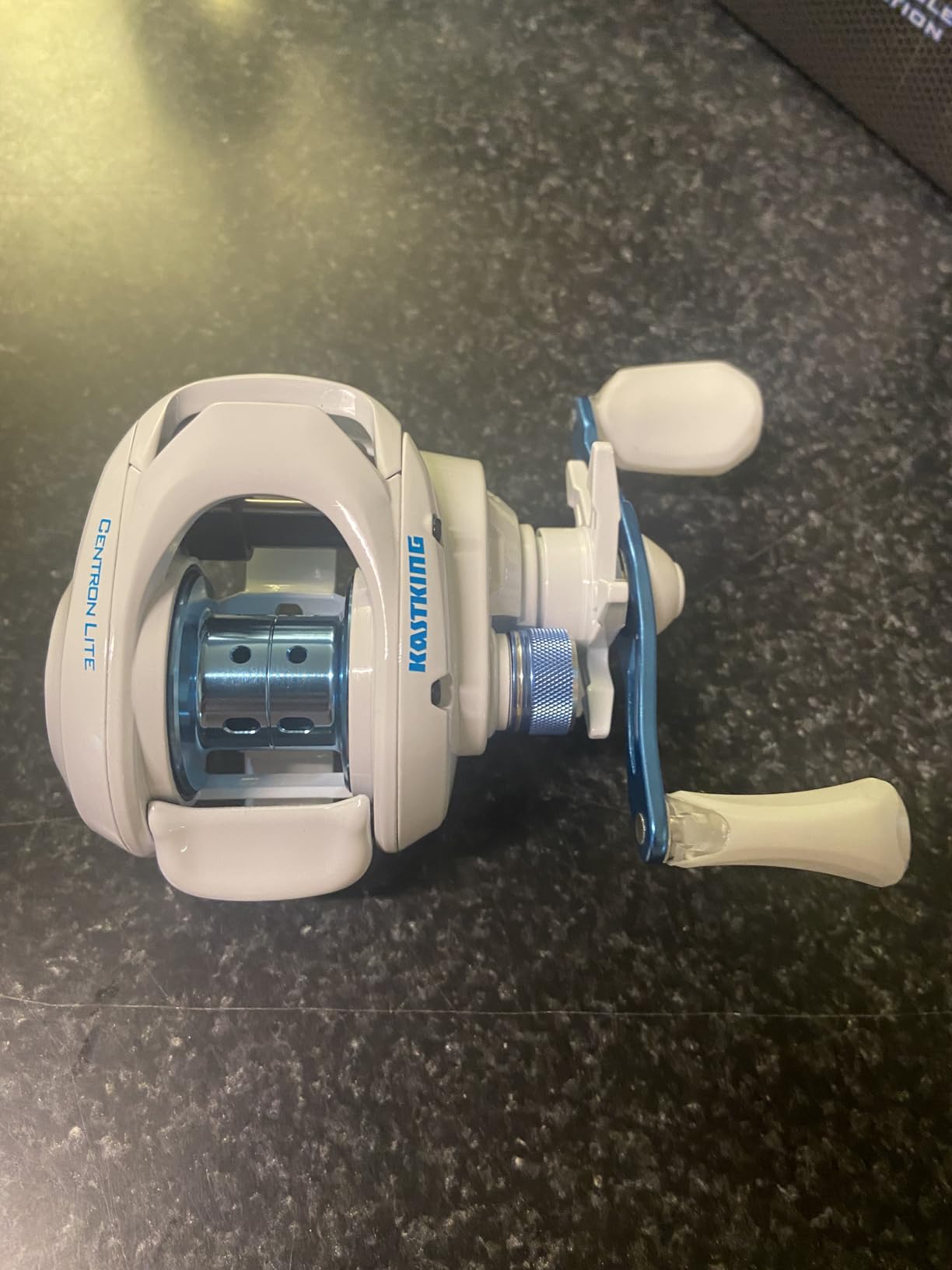 KastKing Centron Lite Baitcasting Fishing Reels with 7.1:1 Gear Ratio customer photo 1