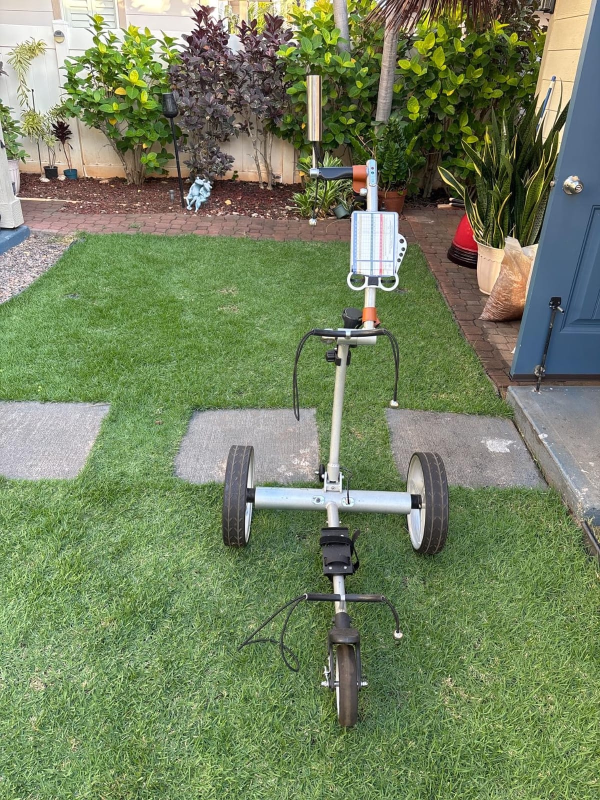 Electric Golf Push Cart with Remote Control – Up to 36 Hole & 1500 Life Cycle Lithium Battery Twin Motors Lightweight customer photo 1