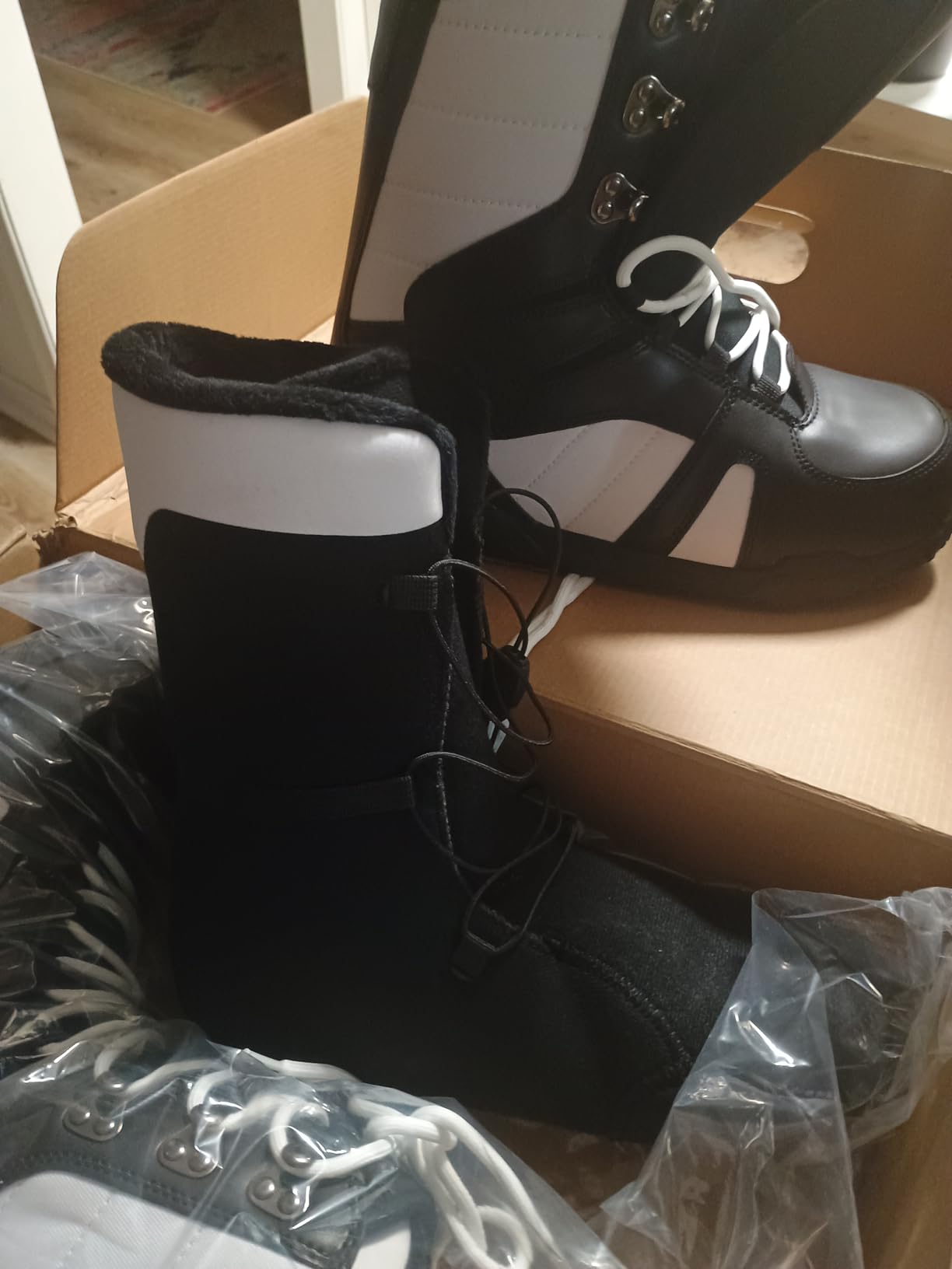 Alpine Swiss Men's Snowboard Boots | Waterproof, Custom-Fit Liner, Medium Flex for All-Mountain Riding, Winter Snow Boots customer photo 2