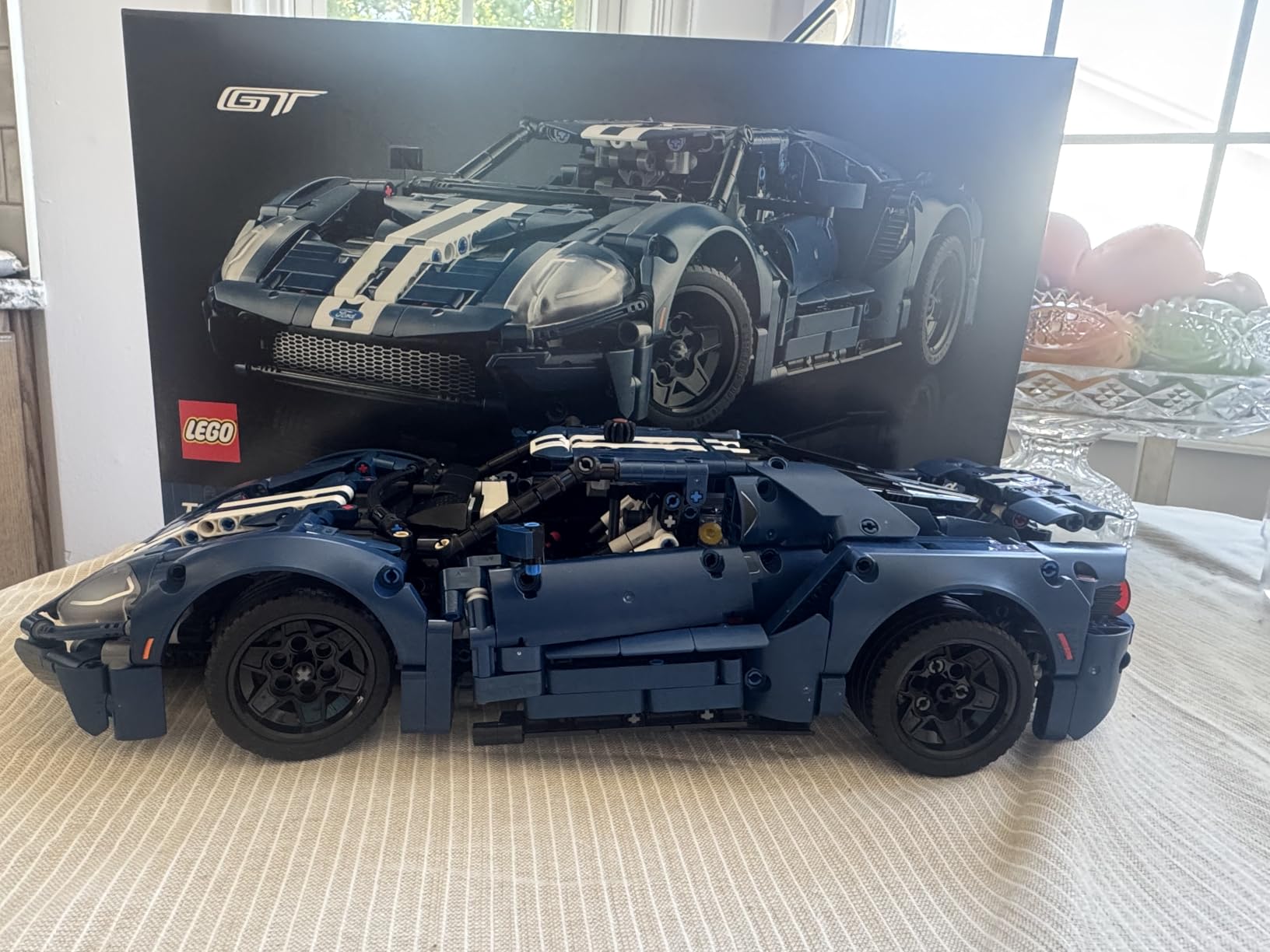 LEGO Technic 2022 Ford GT Building Set for Adults - Collectible Kit W/Authentic Features, Ages 18+ - 1:12 Scale - Gifts for Men & Women - Display as Bedroom or Home Decor - 42154 customer photo 2