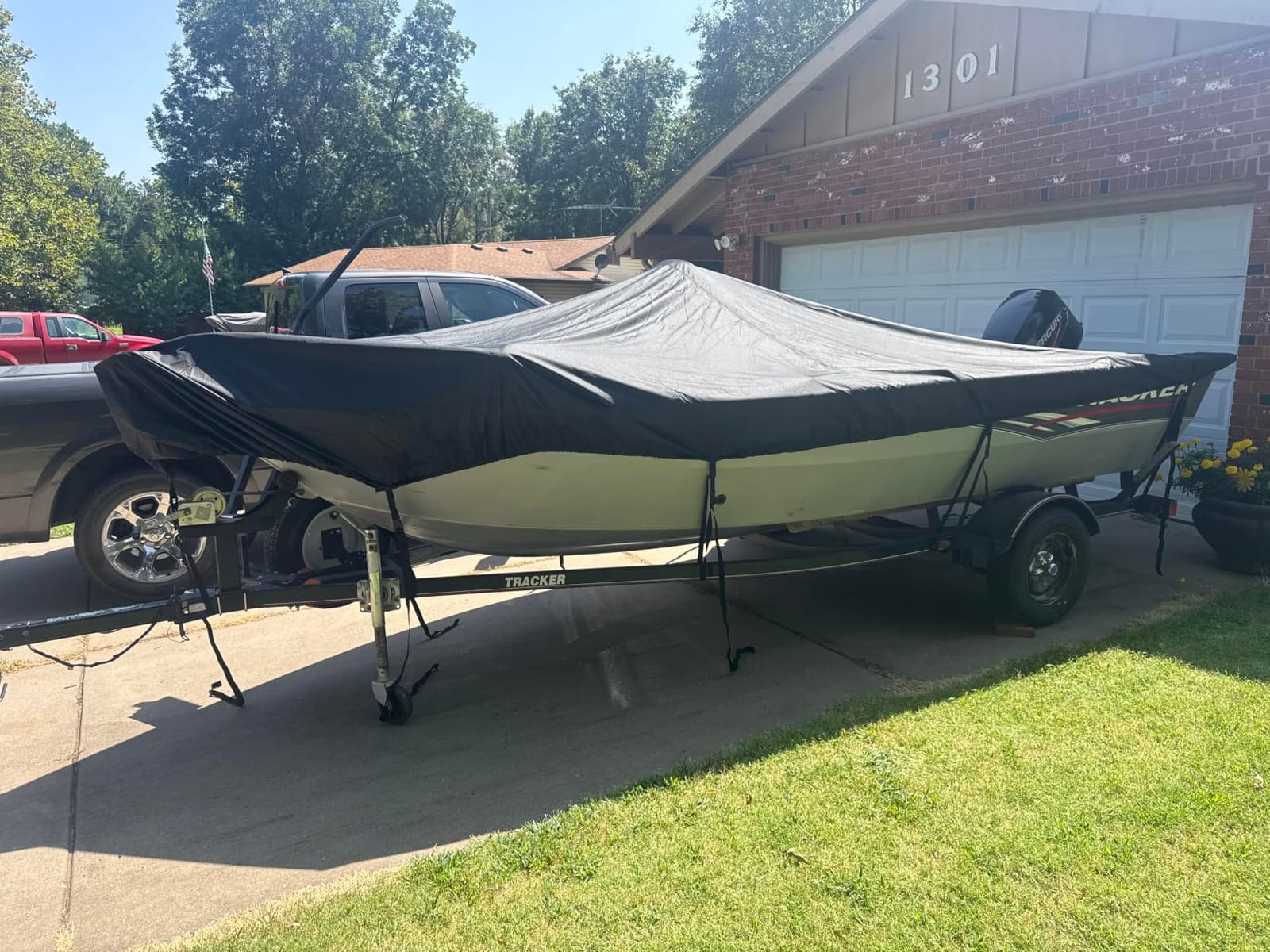 Boat Cover 20-22 ft, 1200D Waterproof V-Hull, Black customer photo 2