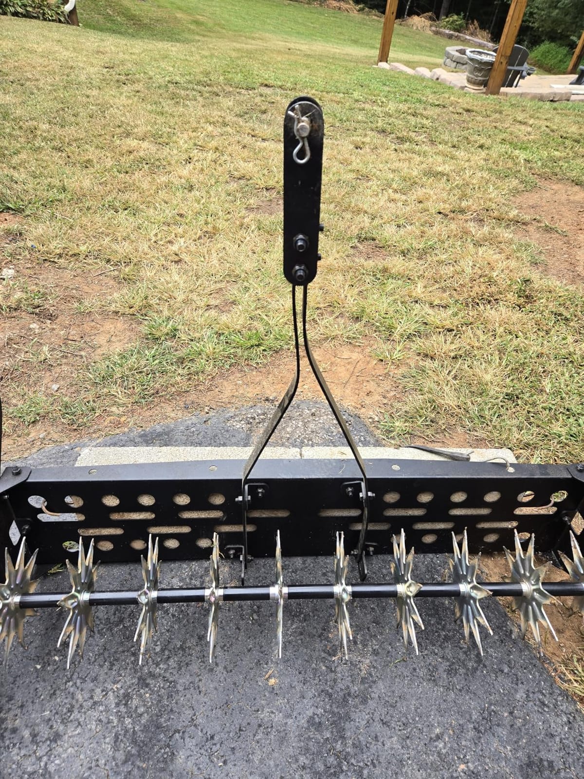 Suchtale 40-Inch Tow Behind Spike Aerator with Galvanized Steel Tines, Durable Lawn Aerator Soil Penetrator Spikes Tractor with Extra-Wide Tow Bar for Lawn and Farm, Black customer photo 2