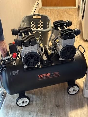 VEVOR 6.3 Gallon 2 HP Air Compressor, Max 116PSI, Oil Free Compressor Tank customer photo 1