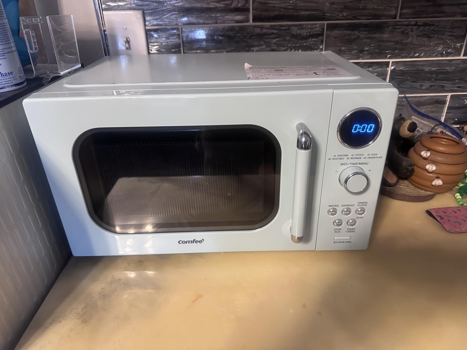 COMFEE' Countertop Microwave Oven 0.7 Cu.Ft, 700W, Black, Child Lock customer photo 2