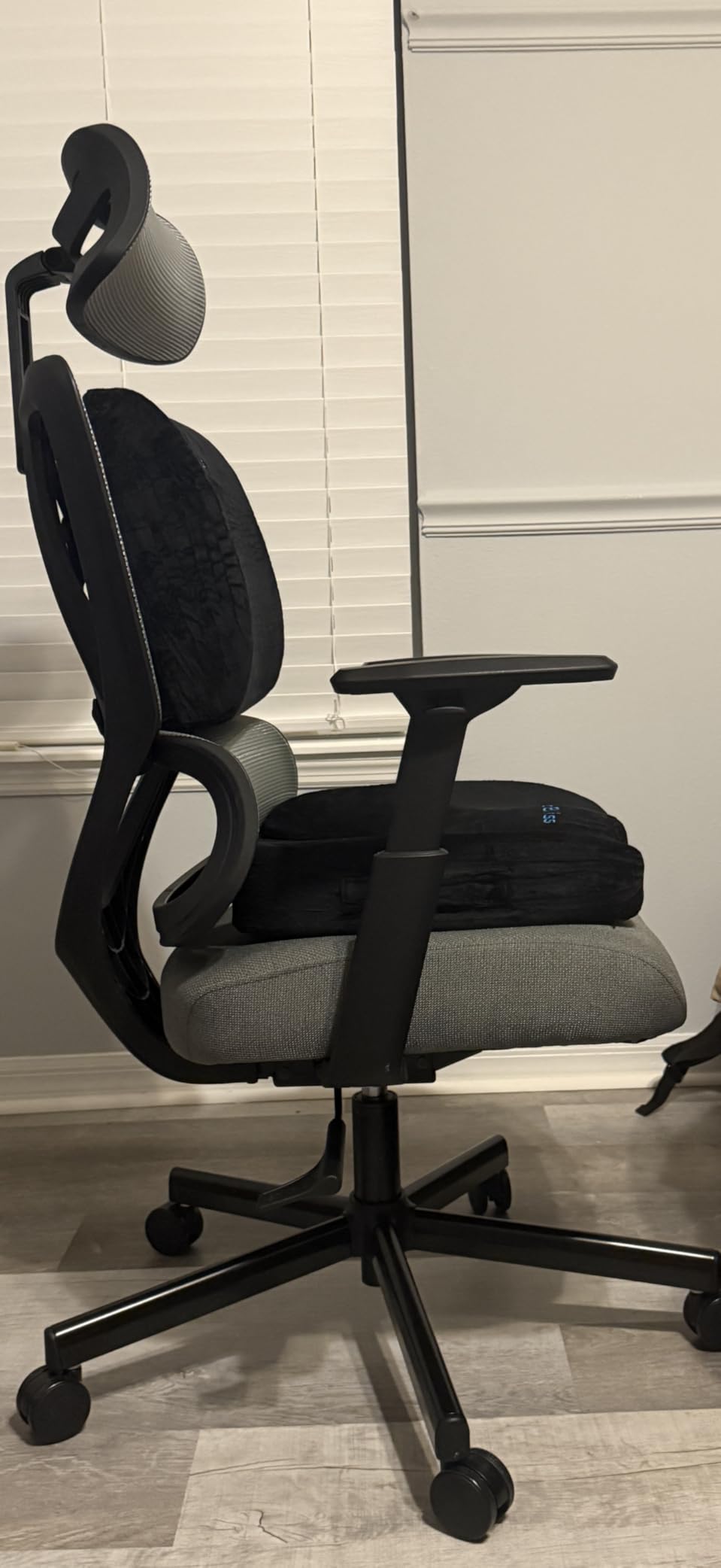 CloudBliss Ergonomic Seat Cushion & Lumbar Support Pillow Set, Black,Large customer photo 1