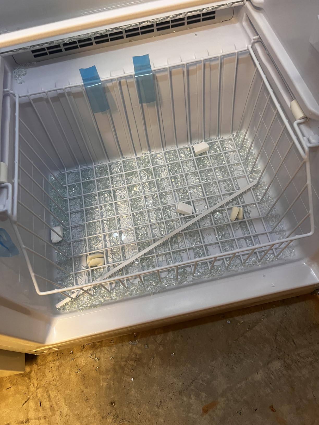 Hamilton Beach HZ8971 17 cu ft Upright Convertible Fridge/Freezer-Frost Free-Reversible Door-Removable Glass Shelves-LED Interior Light, White customer photo 1