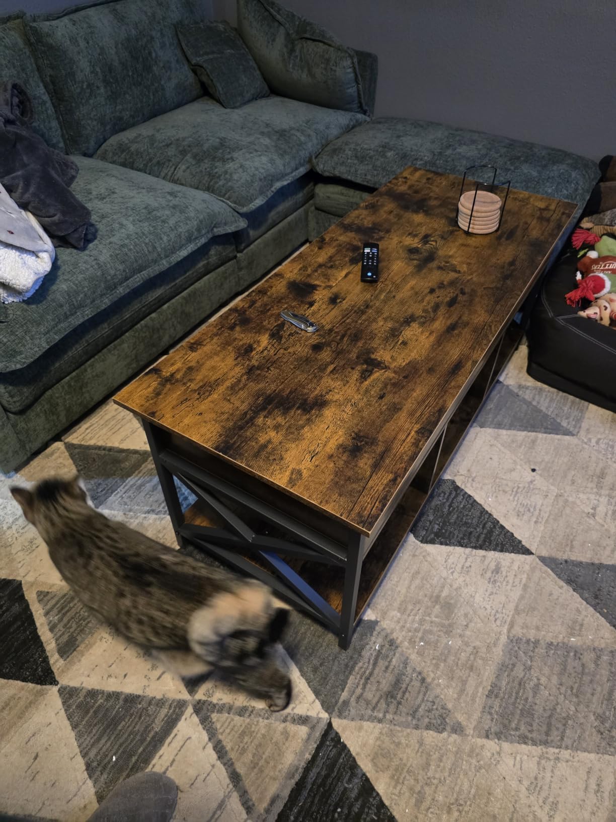 VASAGLE Lift Top Coffee Table with Storage Shelf, 3 Compartments customer photo 1
