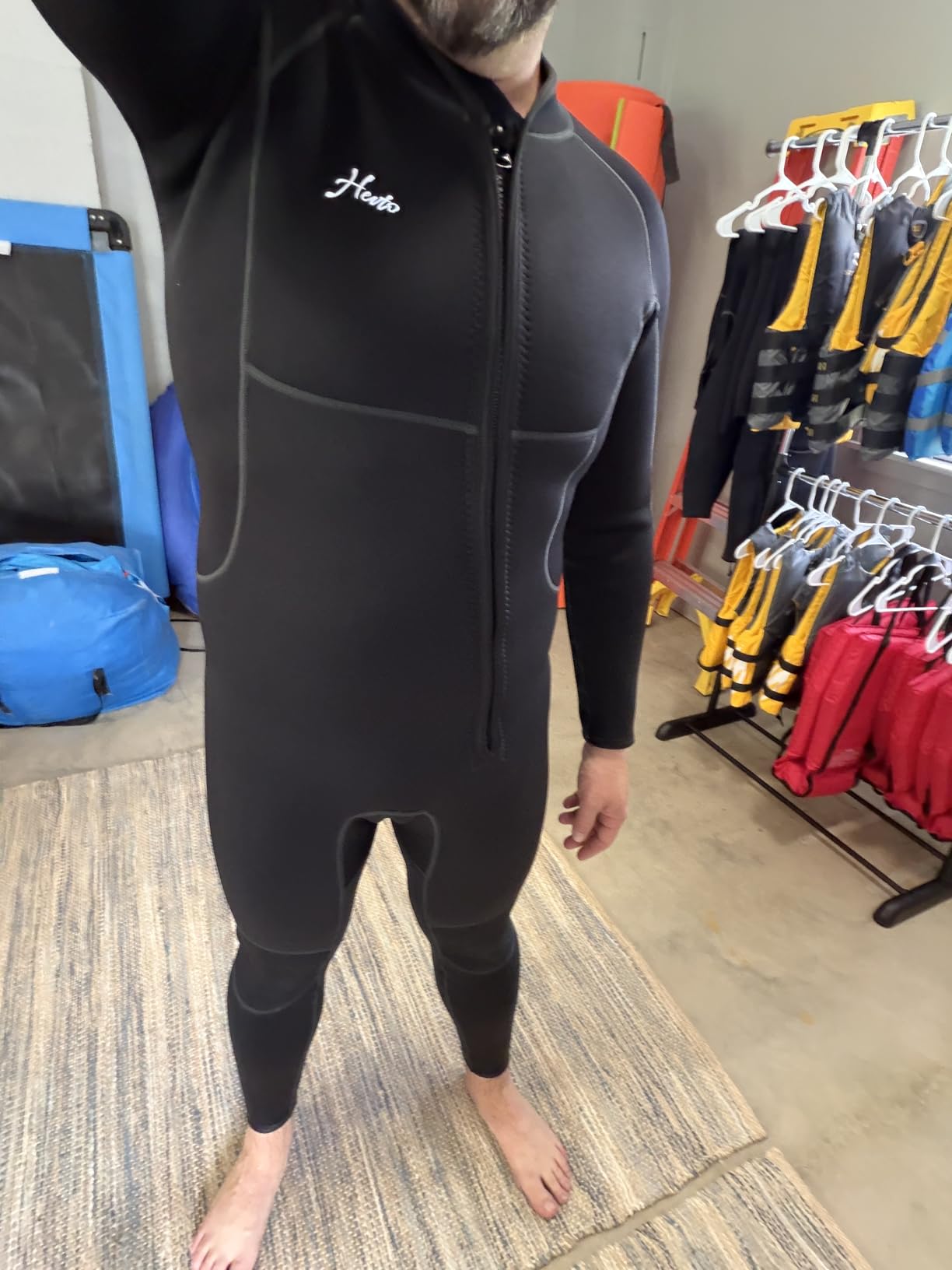 Hevto Men Wetsuit 3/2mm Neoprene Front Zipper for Surfing Diving customer photo 1