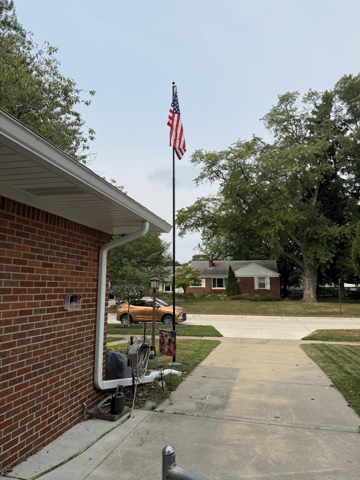 25FT Heavy Duty Flag Pole for Outside House, High Hardness Aluminum customer photo 1