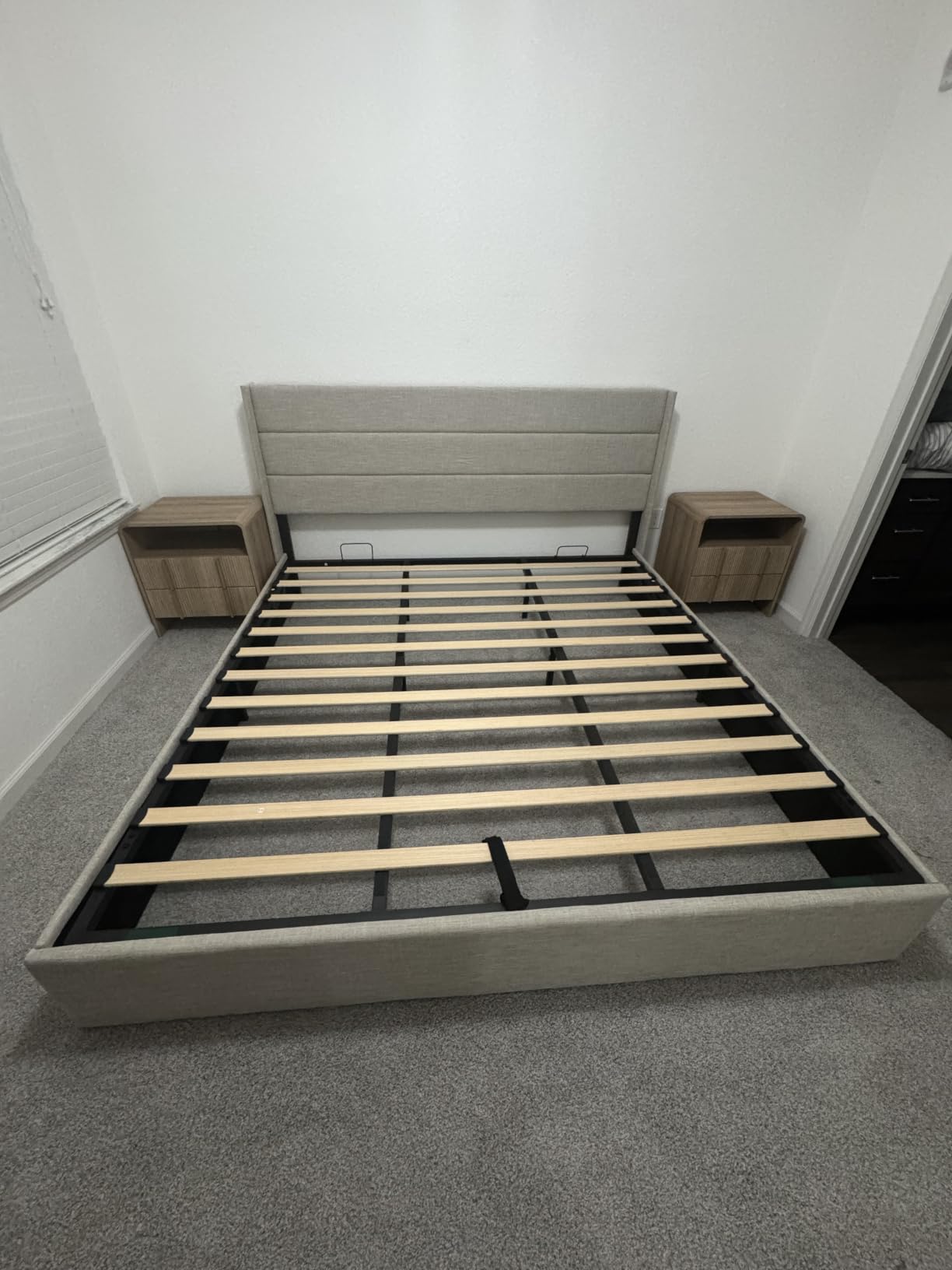 Allewie Queen Size Lift Up Hydraulic Storage Bed Frame Light Beige customer photo 1