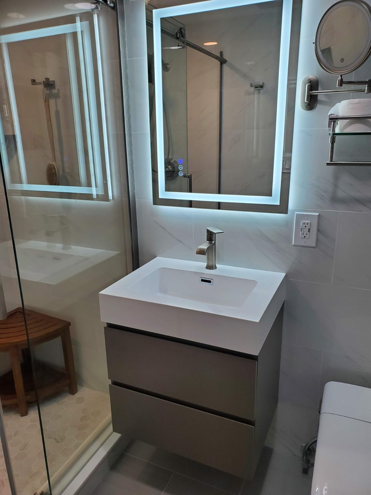 Alice 30Inch Modern Bathroom Vanity (White Glossy, Rectangular) with Sink and Overflow, Floating Wall Mounted Storage Cabinet, One-Piece Basin, E1 Environmental Protection Board customer photo 1