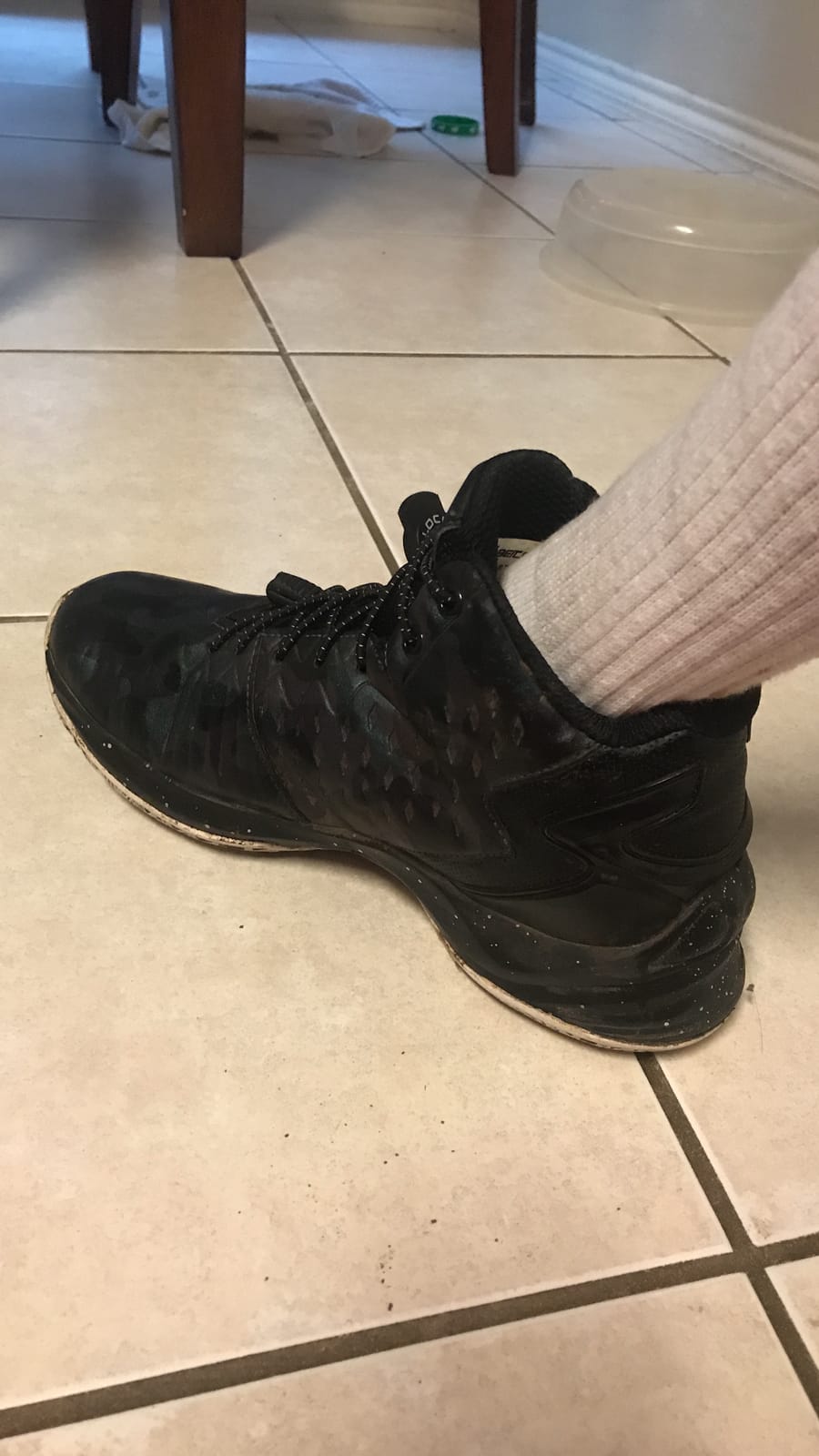 Beita High Upper Basketball Shoes for Men Sneakers Breathable Sports Shoes Anti Slip customer photo 2