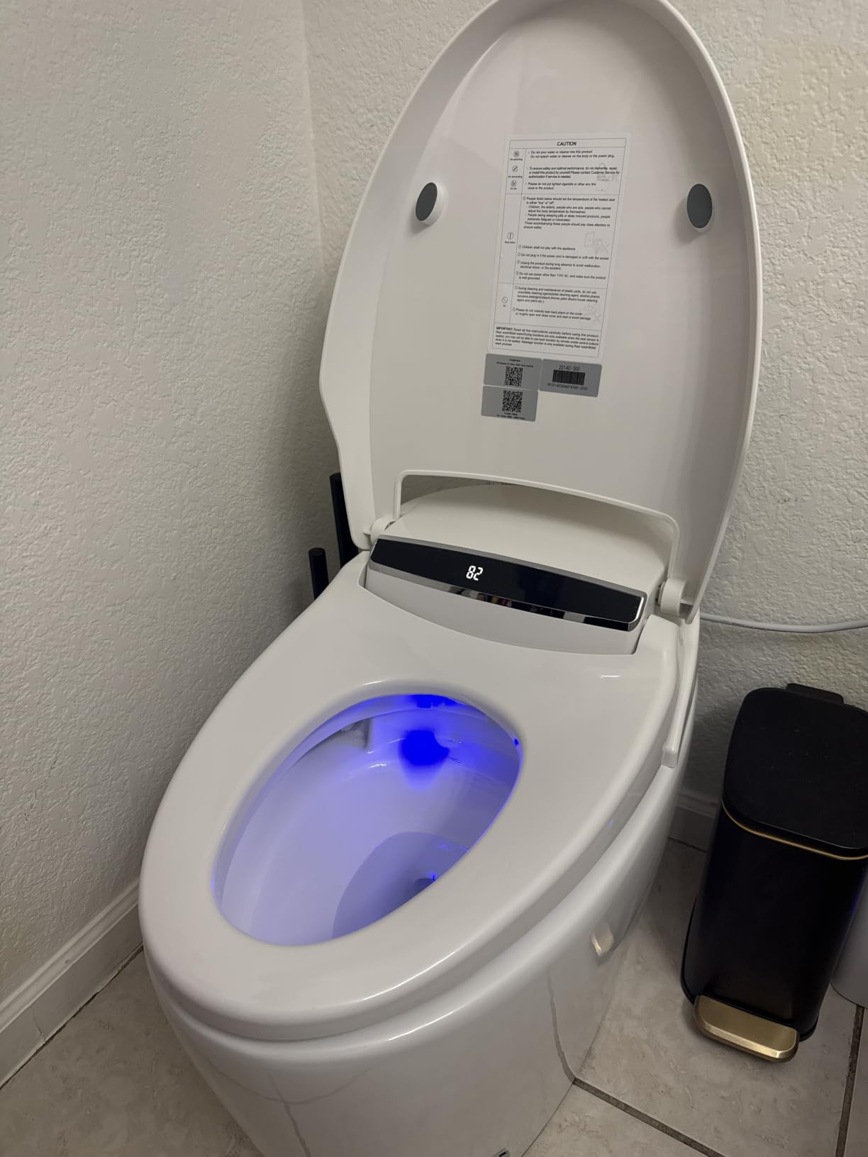 LOUPUSUO Smart Toilet with Bidet Built In with Warm Water Sprayer and Dryer customer photo 1