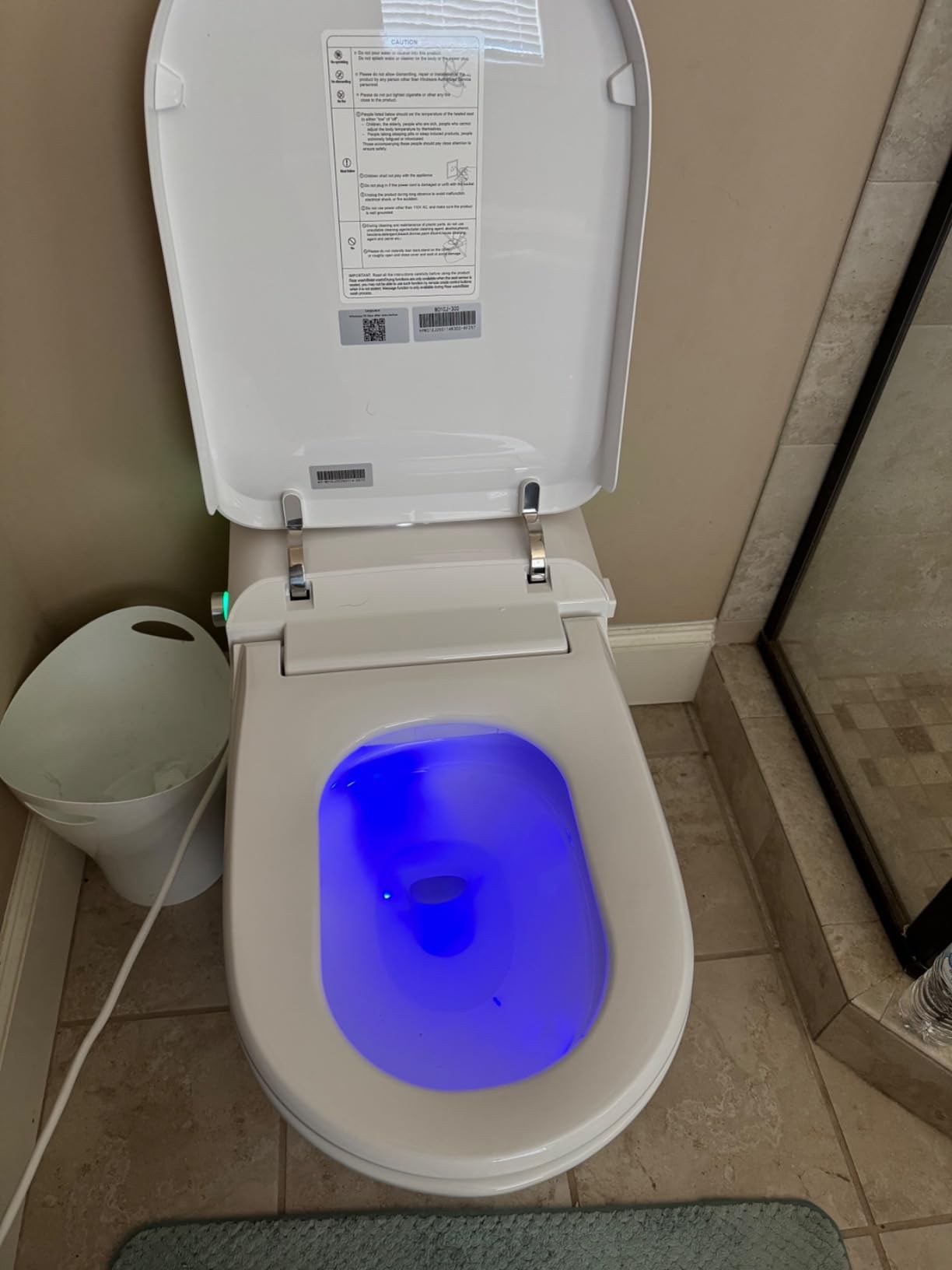 LOUPUSUO Smart Toilet with Bidet Built In with Warm Water Sprayer and Dryer customer photo 2